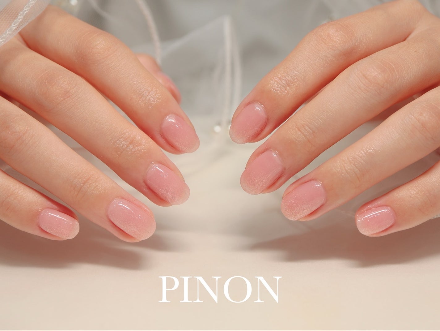 shino on LIPS 「magnetナチュラルに見せるため一層目はファンデーションカラ..」(2枚目)