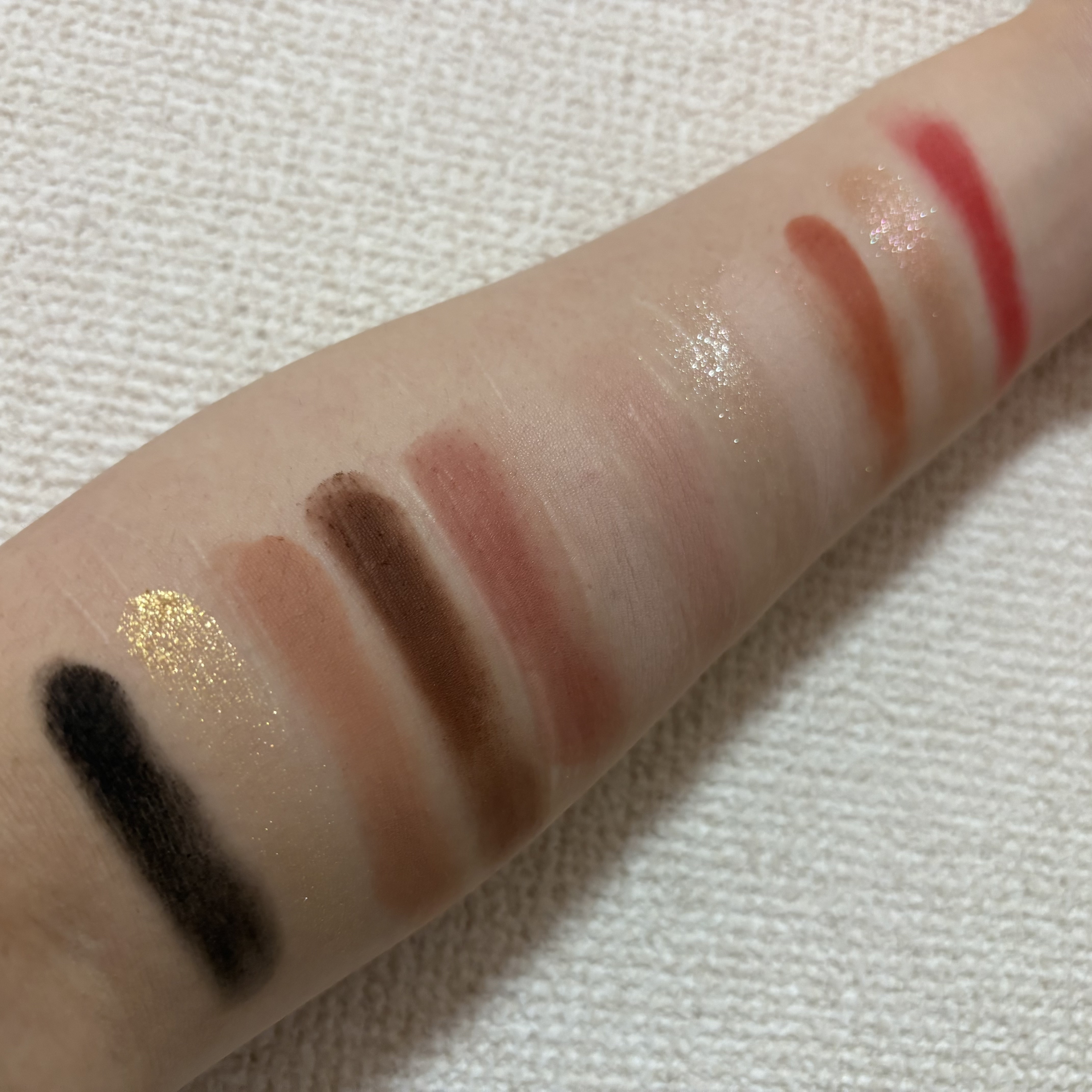 エクスプローラ12色 動物アイシャドウパレット/PERFECT DIARY/アイシャドウパレットを使ったクチコミ（3枚目）