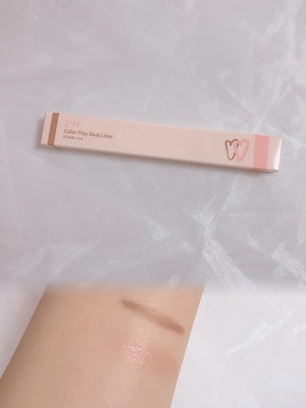 カラープレイデュアルライナー/2aN/スティックアイシャドウを使ったクチコミ(5枚目)