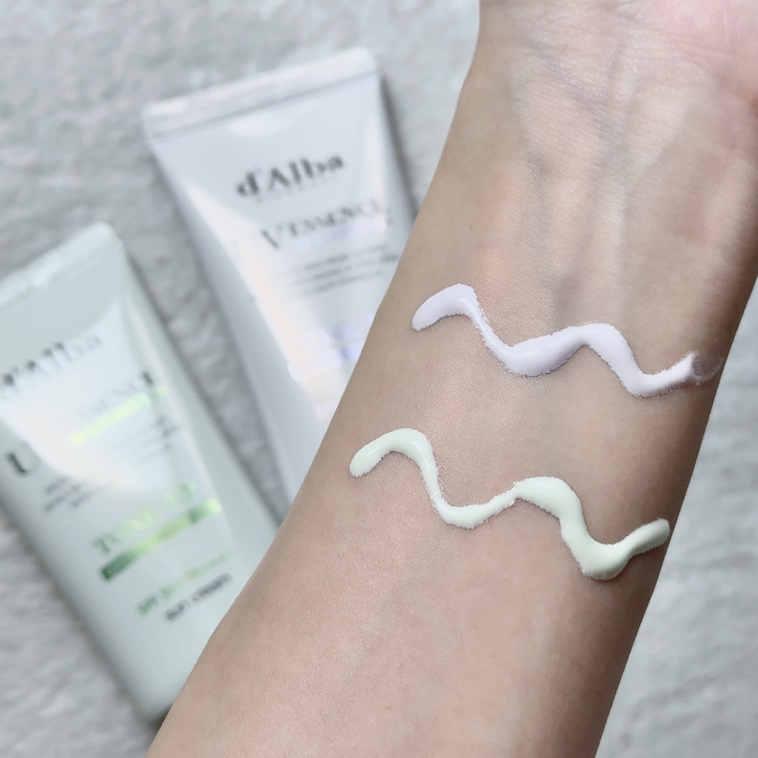 ダルバ ウォータフル トーンアップ サンクリーム(パープル)/ダルバ/日焼け止めクリームを使ったクチコミ（2枚目）