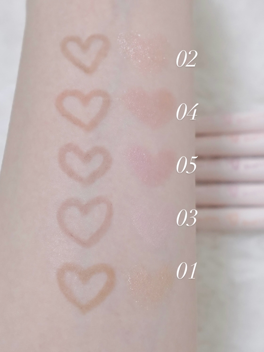 カラープレイデュアルライナー/2aN/スティックアイシャドウを使ったクチコミ（2枚目）