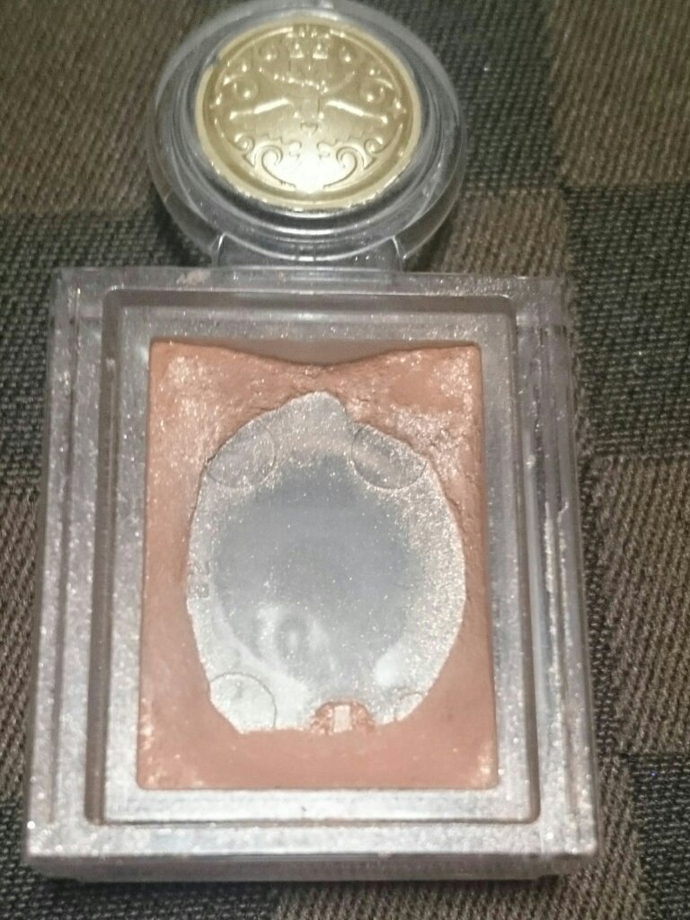 シャドーカスタマイズ/MAJOLICA MAJORCA/単色アイシャドウを使ったクチコミ（1枚目）