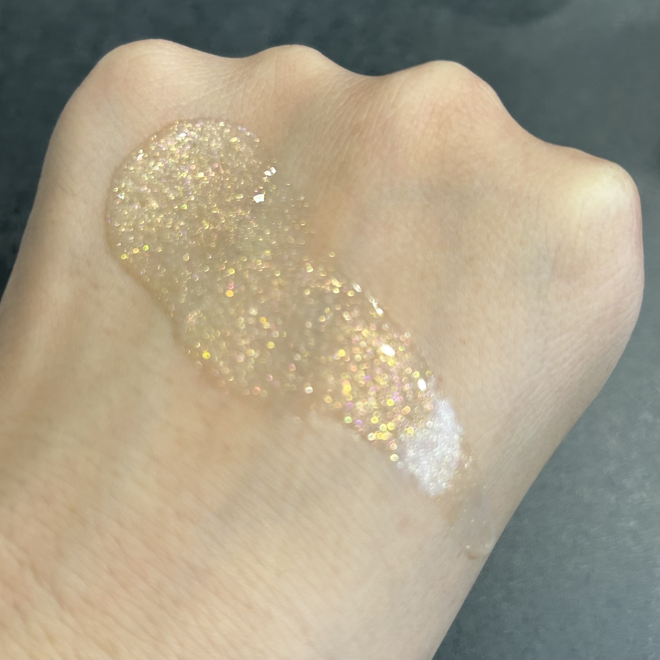 ザ・プロダクト　プリズムミラーオイル ＜ヘアオイル・スキンオイル＞/ザ・プロダクト/ヘアオイルを使ったクチコミ（3枚目）