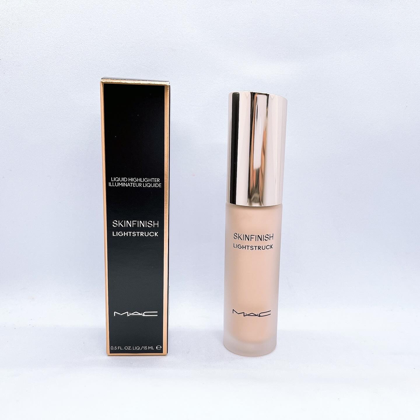 スキンフィニッシュ ライトストラック リキッド ハイライター/M・A・C/リキッドハイライトを使ったクチコミ（1枚目）