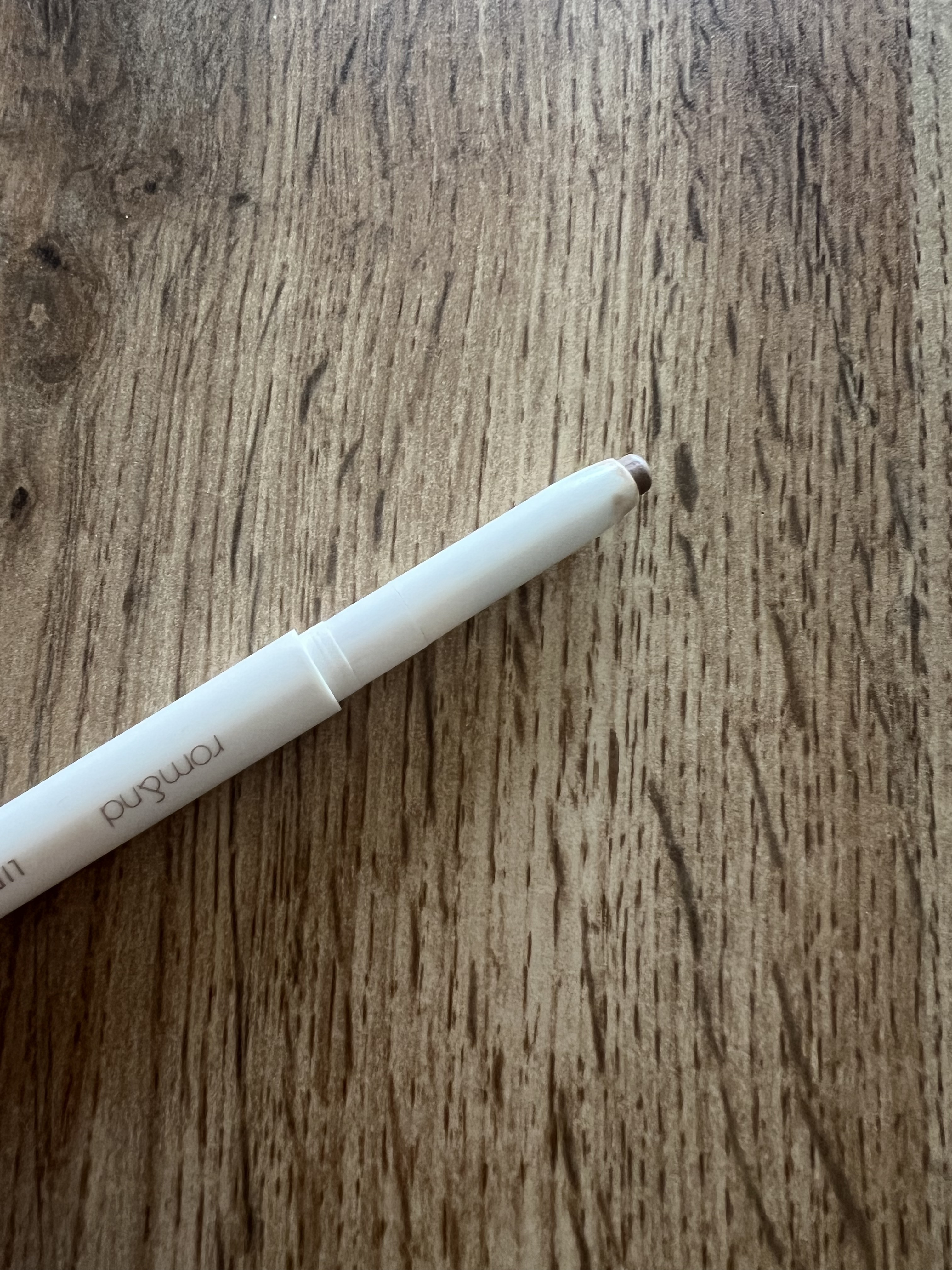 rom&nd リップメイトペンシル 05 トーピーシェード(TAUPEY SHADE)/rom&nd/リップライナーを使ったクチコミ（2枚目）