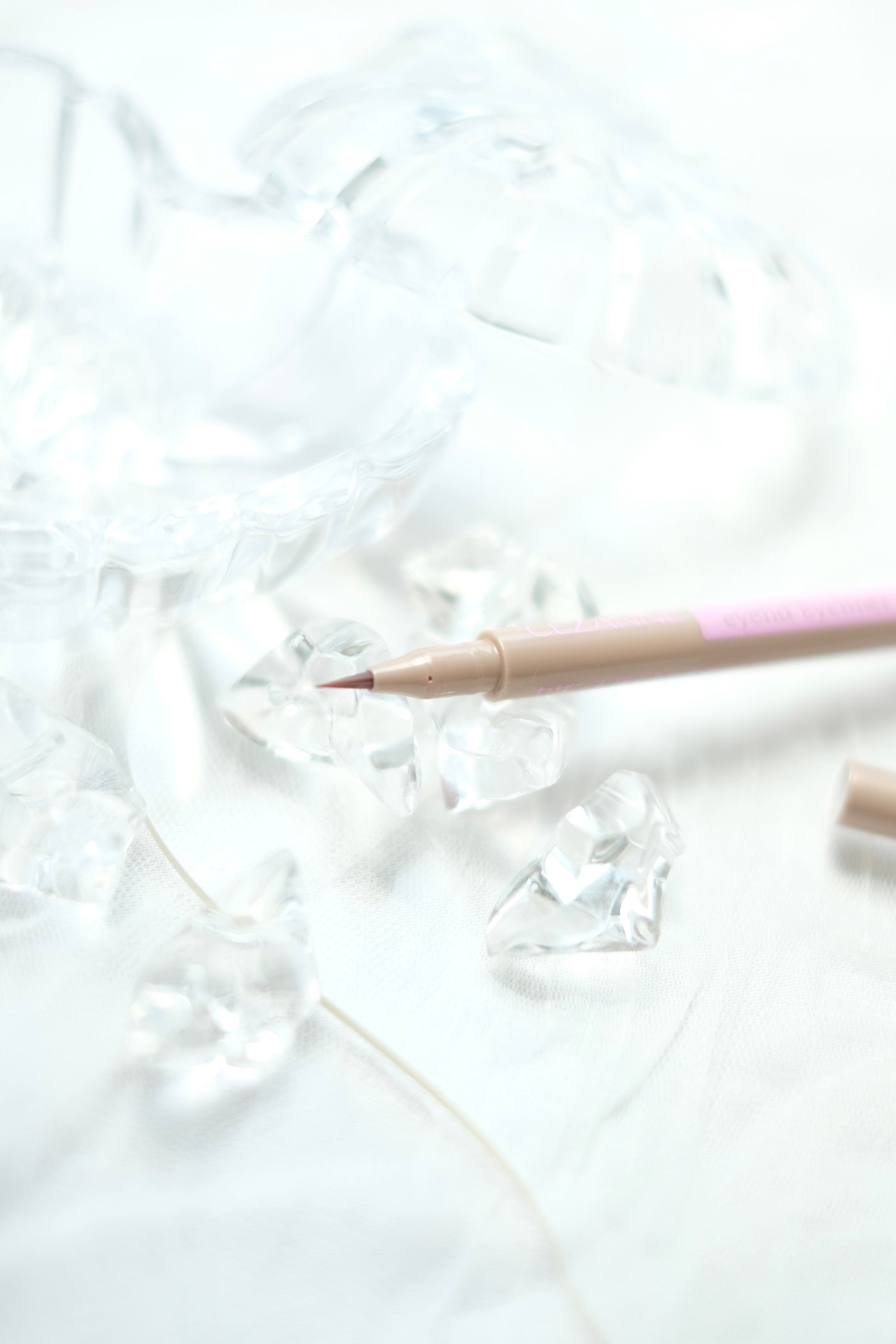 描くふたえアイライナー/CEZANNE/リキッドアイライナーを使ったクチコミ(2枚目)