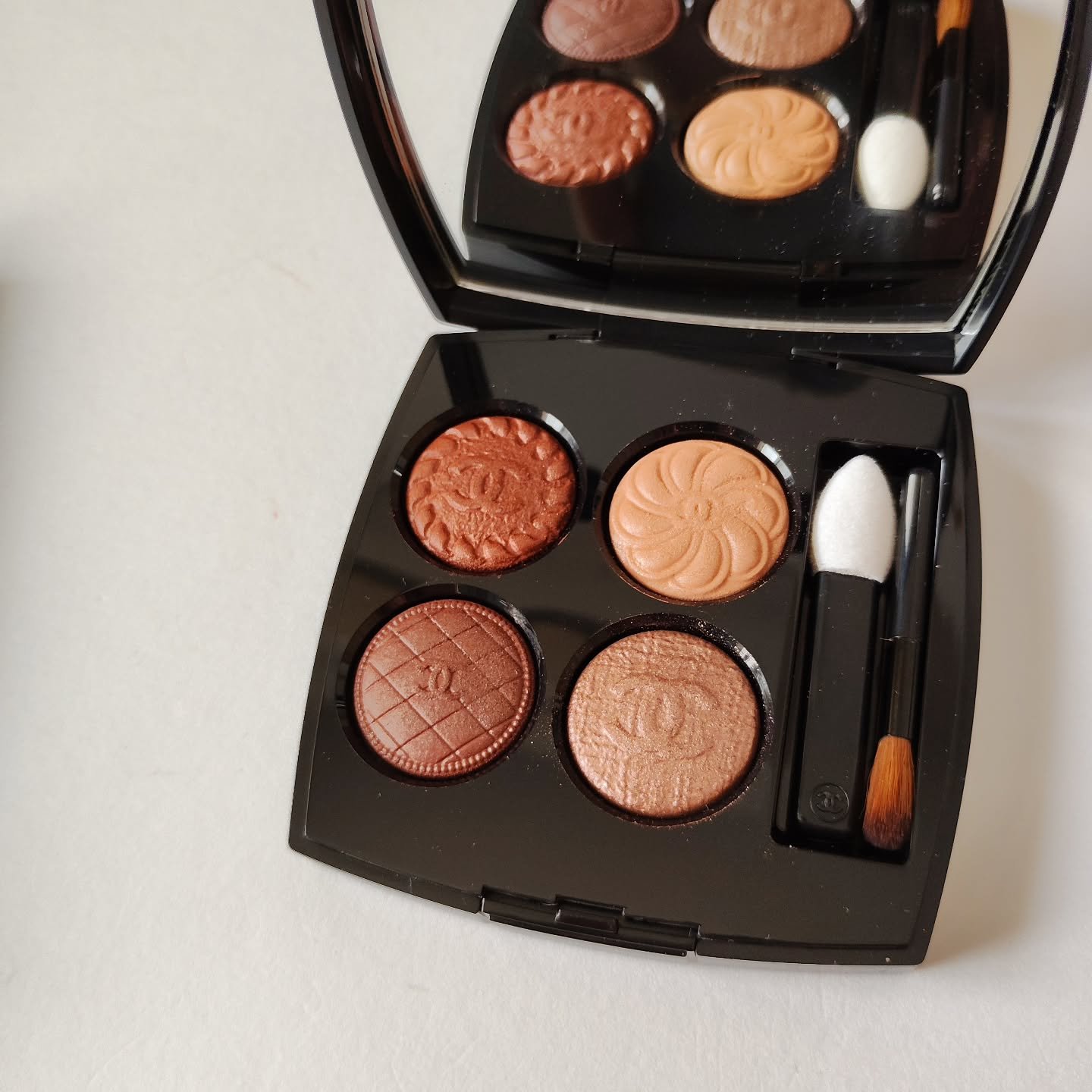 ジュー ドゥ ルミエール/CHANEL/アイシャドウパレットを使ったクチコミ（2枚目）