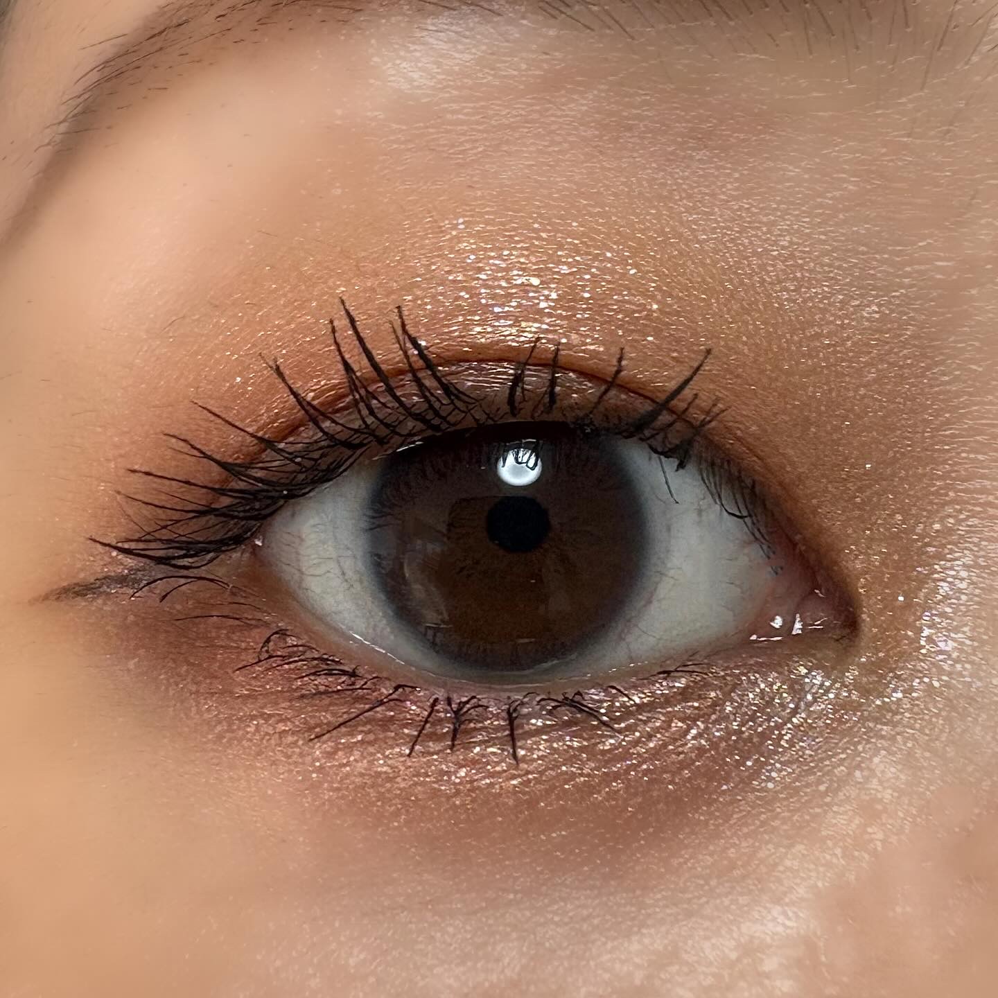 レブロン ダズル アイシャドウ クアッド/REVLON/アイシャドウパレットを使ったクチコミ（3枚目）