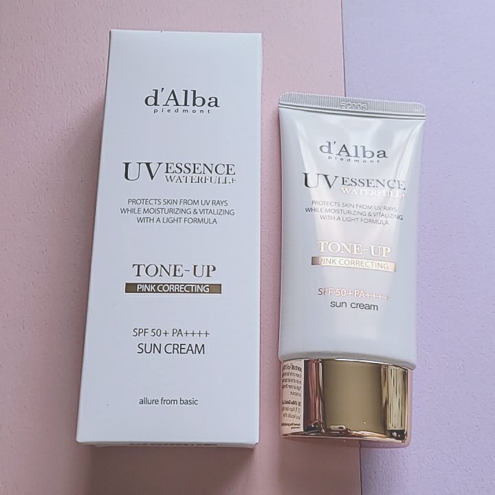 ウォータフルトーンアップサンクリーム/ダルバ/日焼け止めクリームを使ったクチコミ（1枚目）