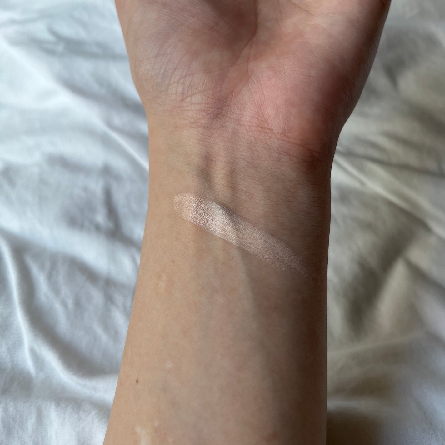 エンジェリックサテンクッション/TWO SLASH FOUR/クッションファンデーションを使ったクチコミ(4枚目)