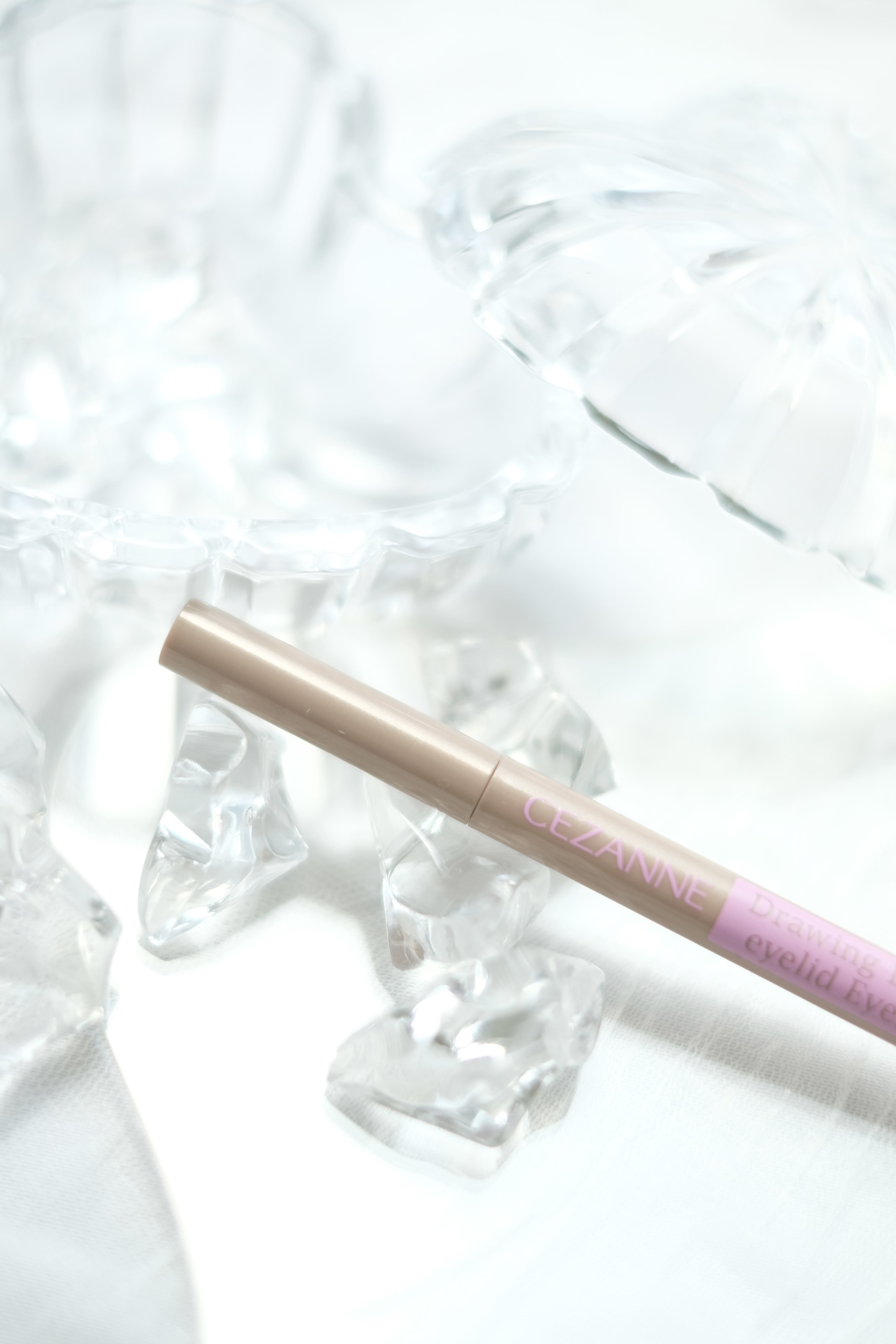 描くふたえアイライナー/CEZANNE/リキッドアイライナーを使ったクチコミ（1枚目）