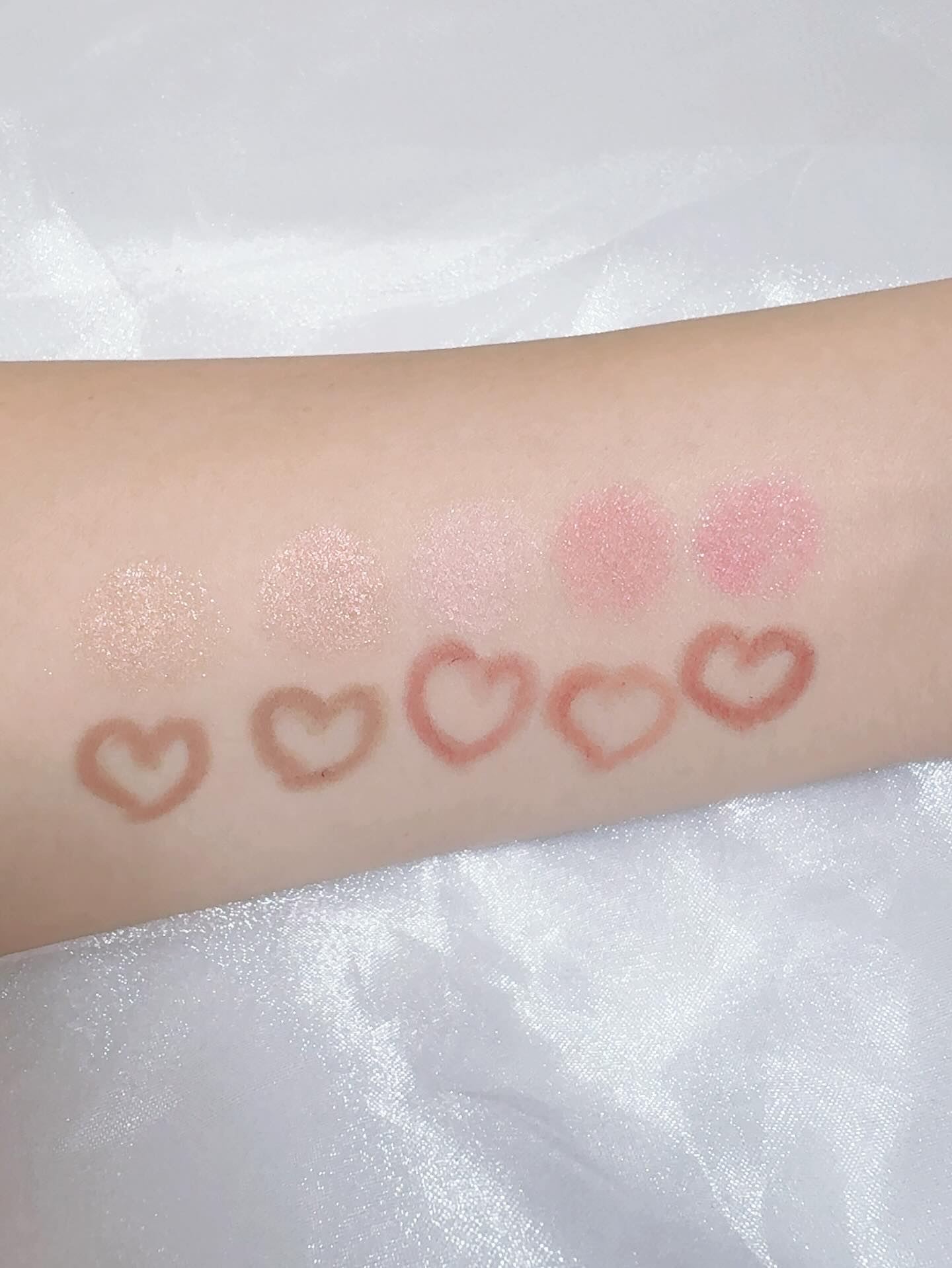 カラープレイデュアルライナー/2aN/スティックアイシャドウを使ったクチコミ（3枚目）