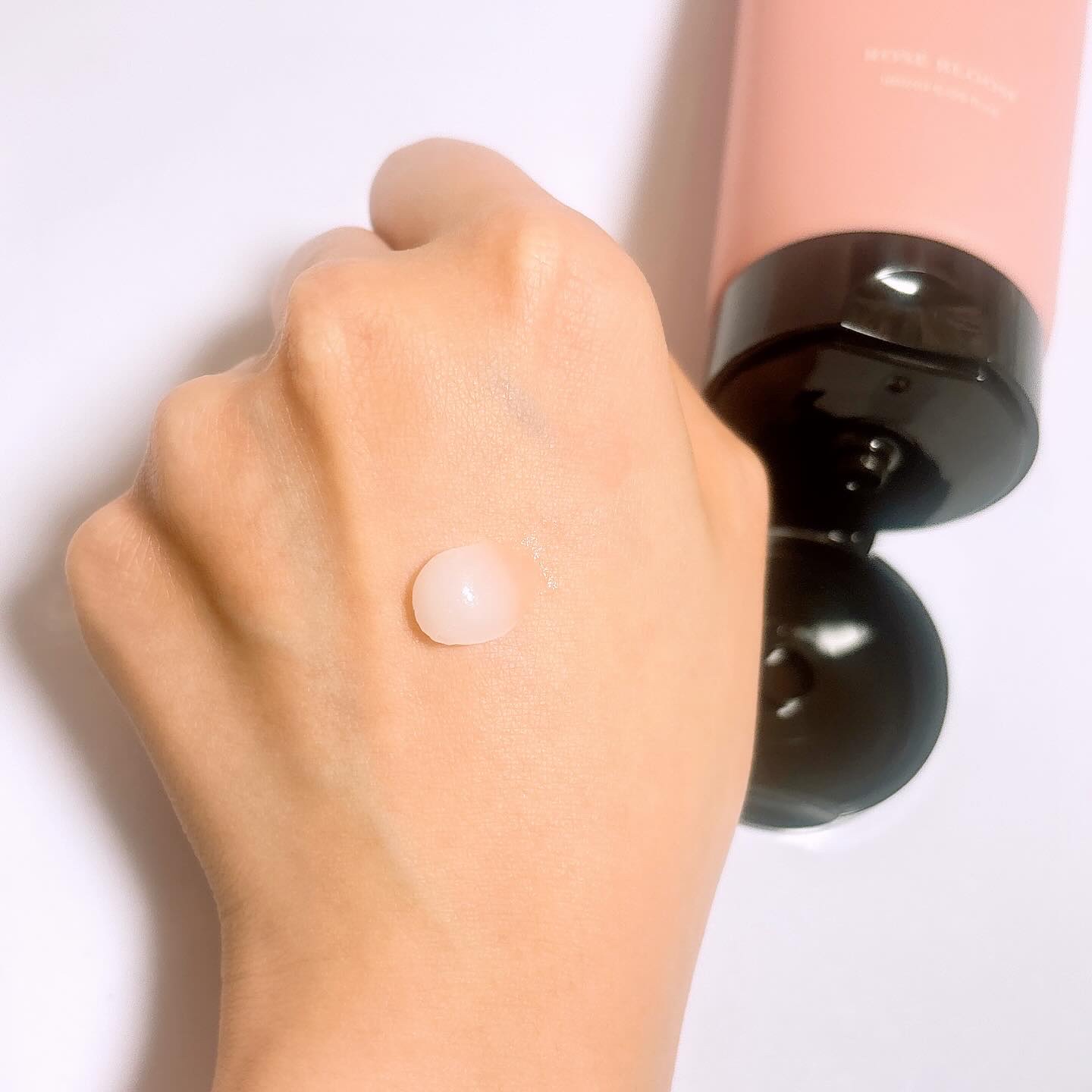 ビタシルクダメージリペアトリートメント（ローズブルーム）/ガランビュー/洗い流すヘアトリートメントを使ったクチコミ（3枚目）