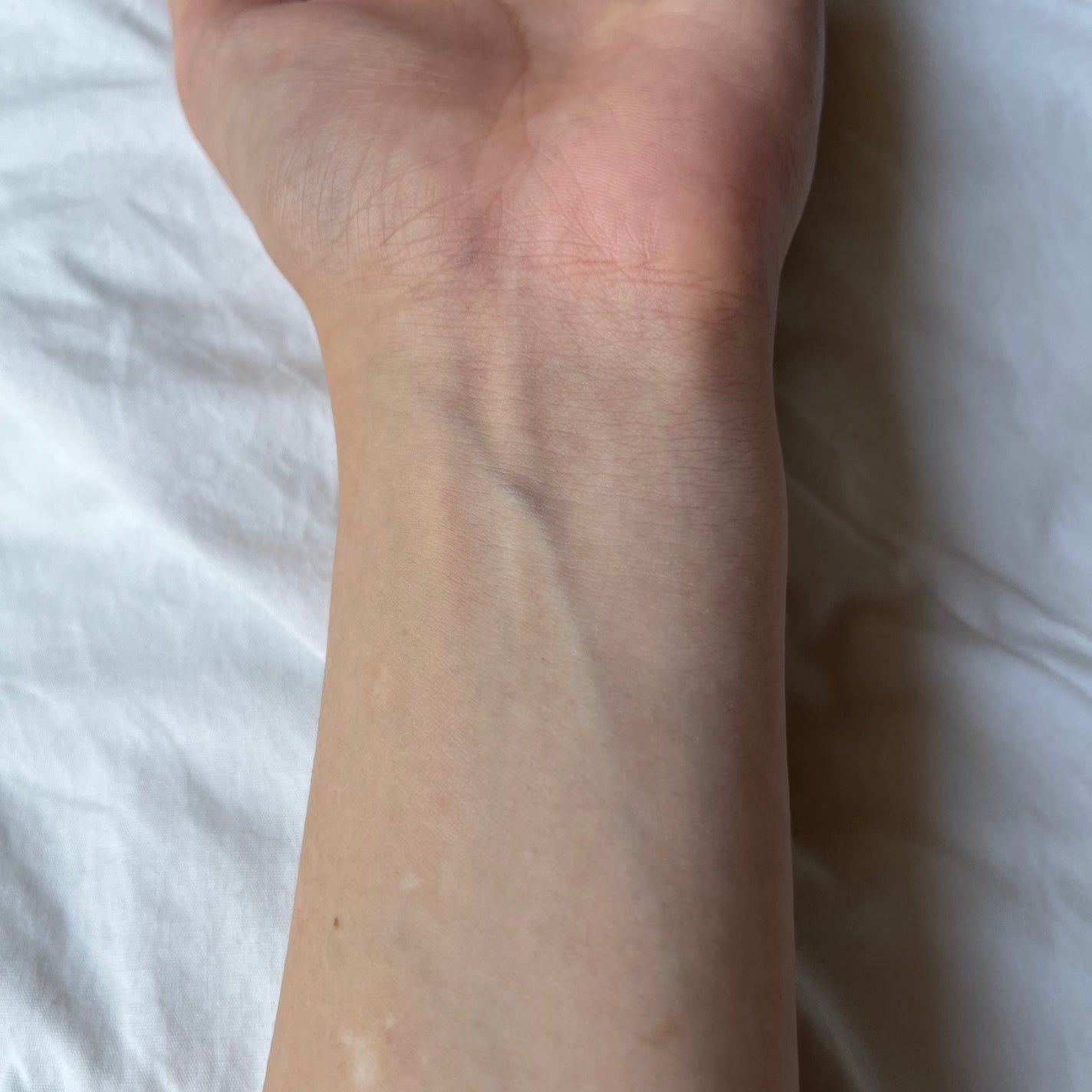 エンジェリックサテンクッション/TWO SLASH FOUR/クッションファンデーションを使ったクチコミ(5枚目)