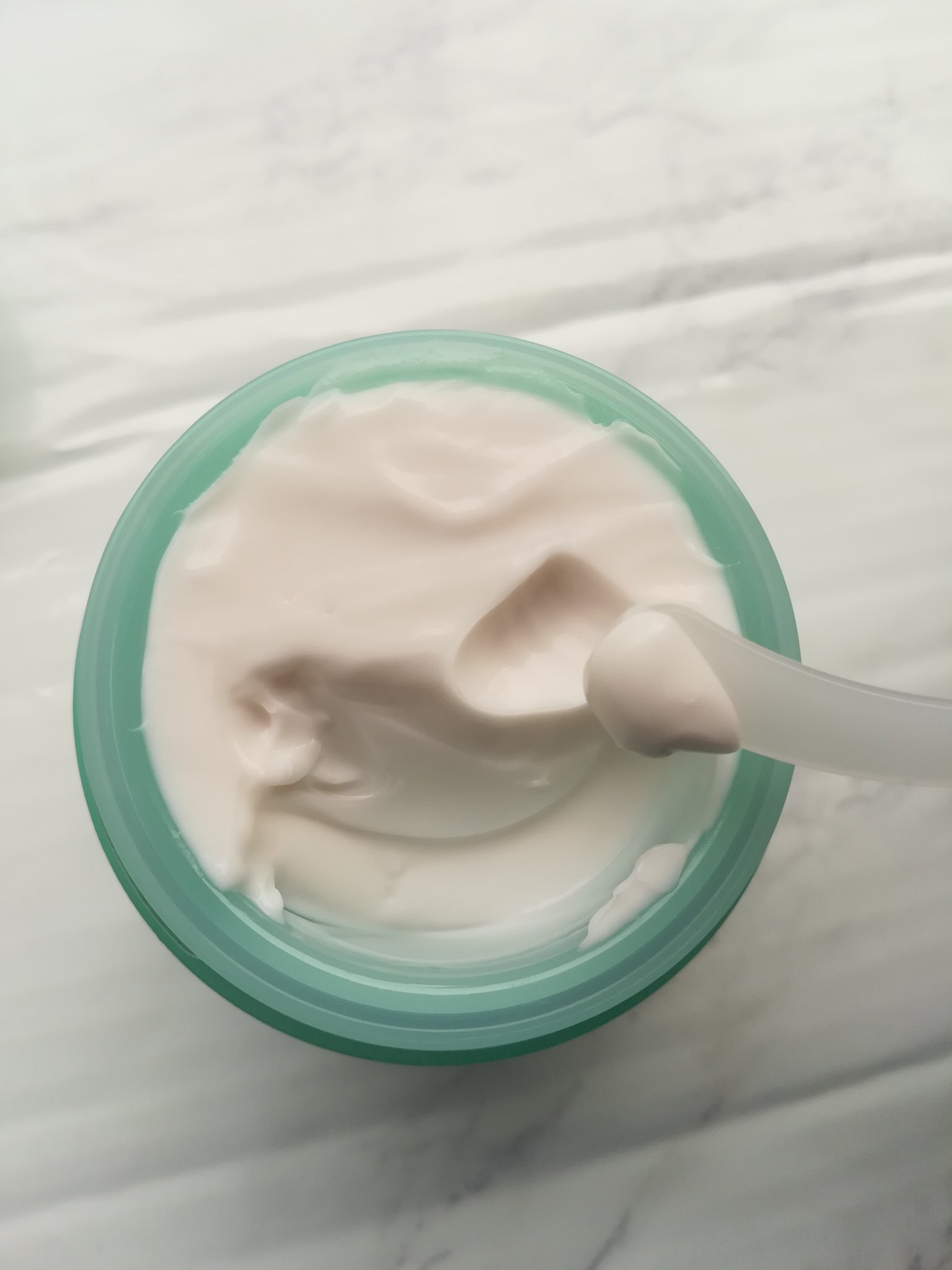 シカスリーピングマスク N/LANEIGE/フェイスクリームを使ったクチコミ（2枚目）