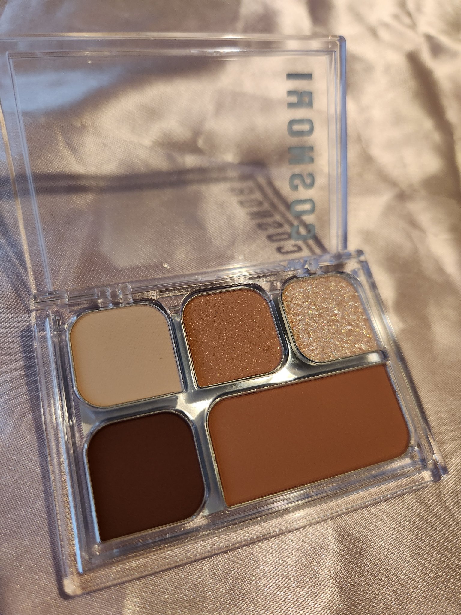 マイモーメントアイパレット/COSNORI/アイシャドウパレットを使ったクチコミ（2枚目）