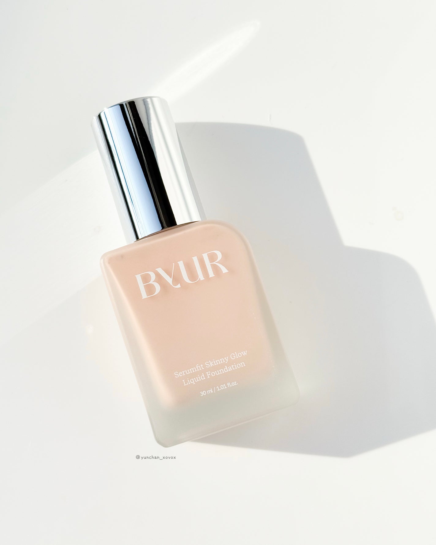 セラムフィット スキニー グローリキッドファンデーション/ByUR/リキッドファンデーションを使ったクチコミ(2枚目)