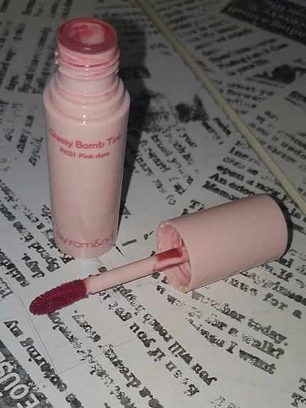 アンドバイロムアンド グラッシーボムティント/&nd by rom&nd/リップティントを使ったクチコミ(1枚目)