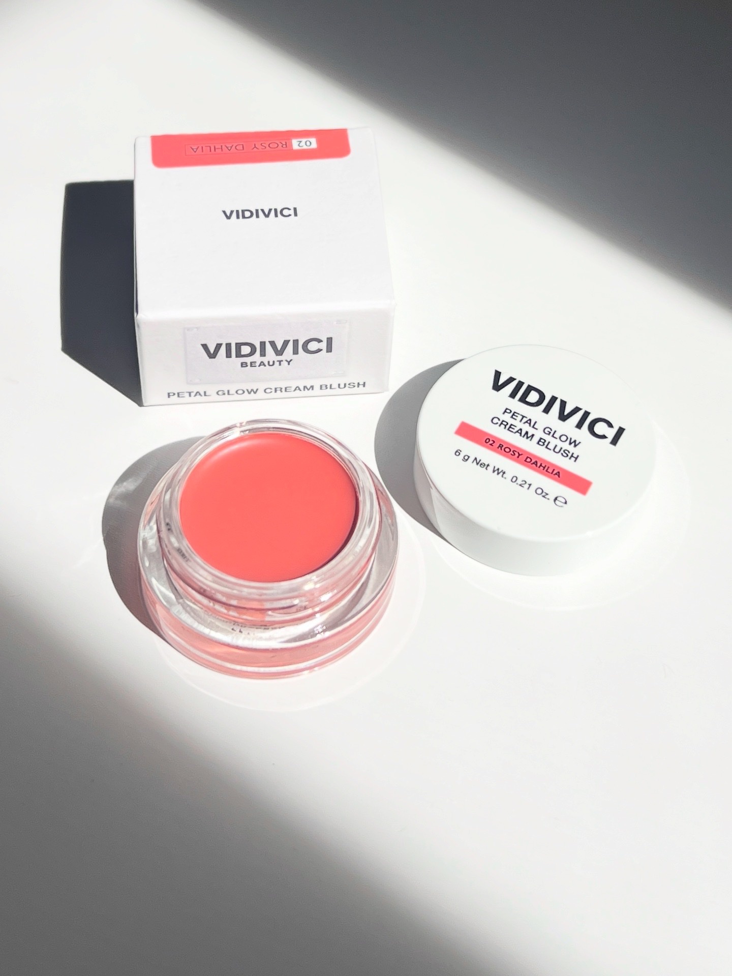 #VIDIVICI
#ペタルグロウクリームチーク

\ 韓国オリーブヤングクリームチーク1位 /
□透明感と血色感をプラスする花びらカラー
□ナチュラルに密着するツヤ感チーク
□浮かずに密着するフローラルケア処方

🙋‍♀️使ってみて..