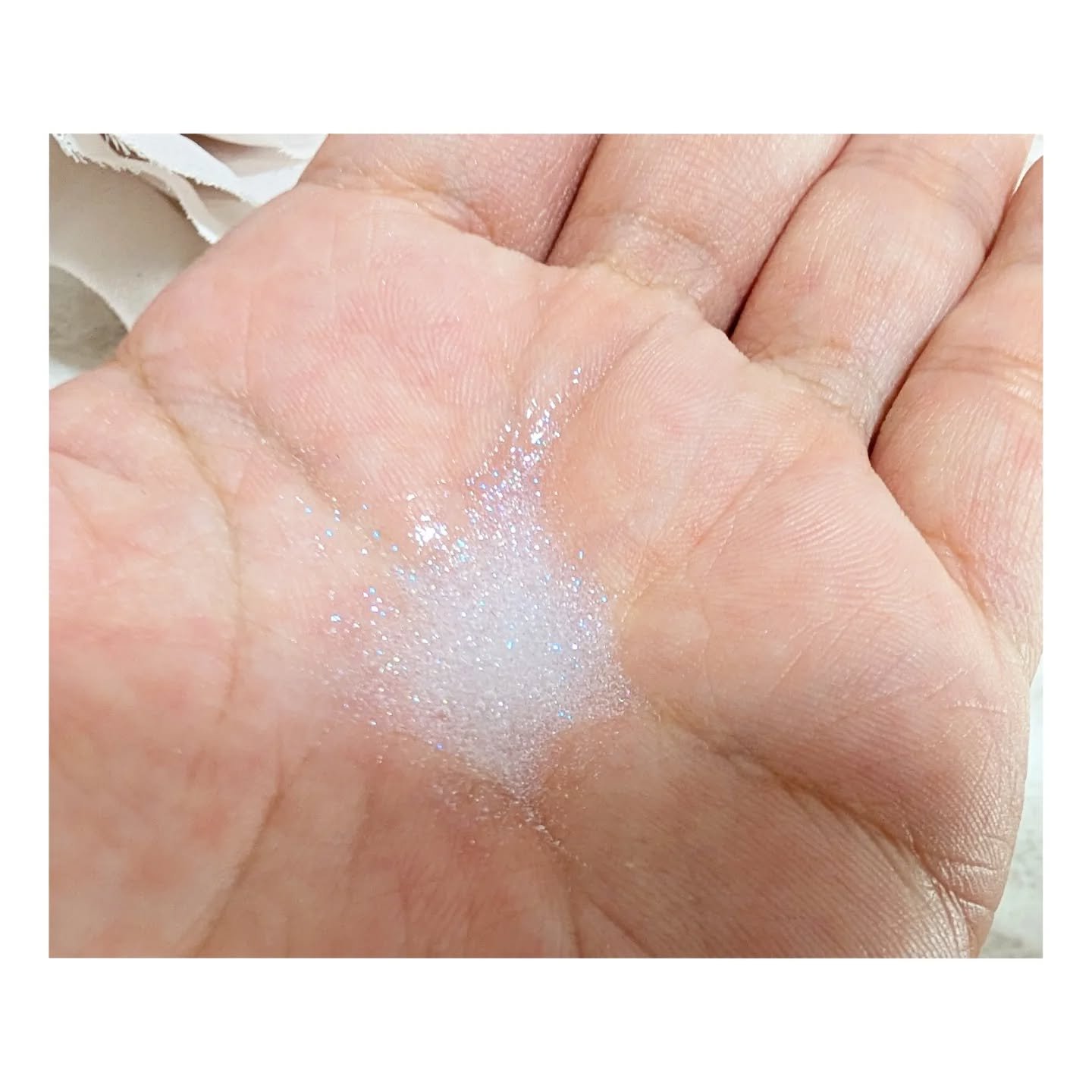 ザ・プロダクト　プリズムミラーオイル ＜ヘアオイル・スキンオイル＞/ザ・プロダクト/ヘアオイルを使ったクチコミ（2枚目）