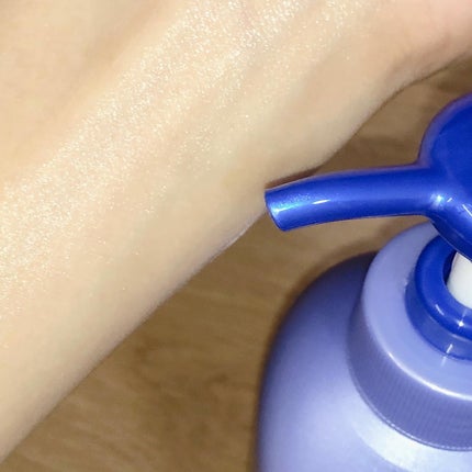 ニベア ルーセントビューティ ディープモイスチャー 浸透保湿美容液ボディミルク リッチローズの香り/ニベア/ボディミルクを使ったクチコミ(5枚目)