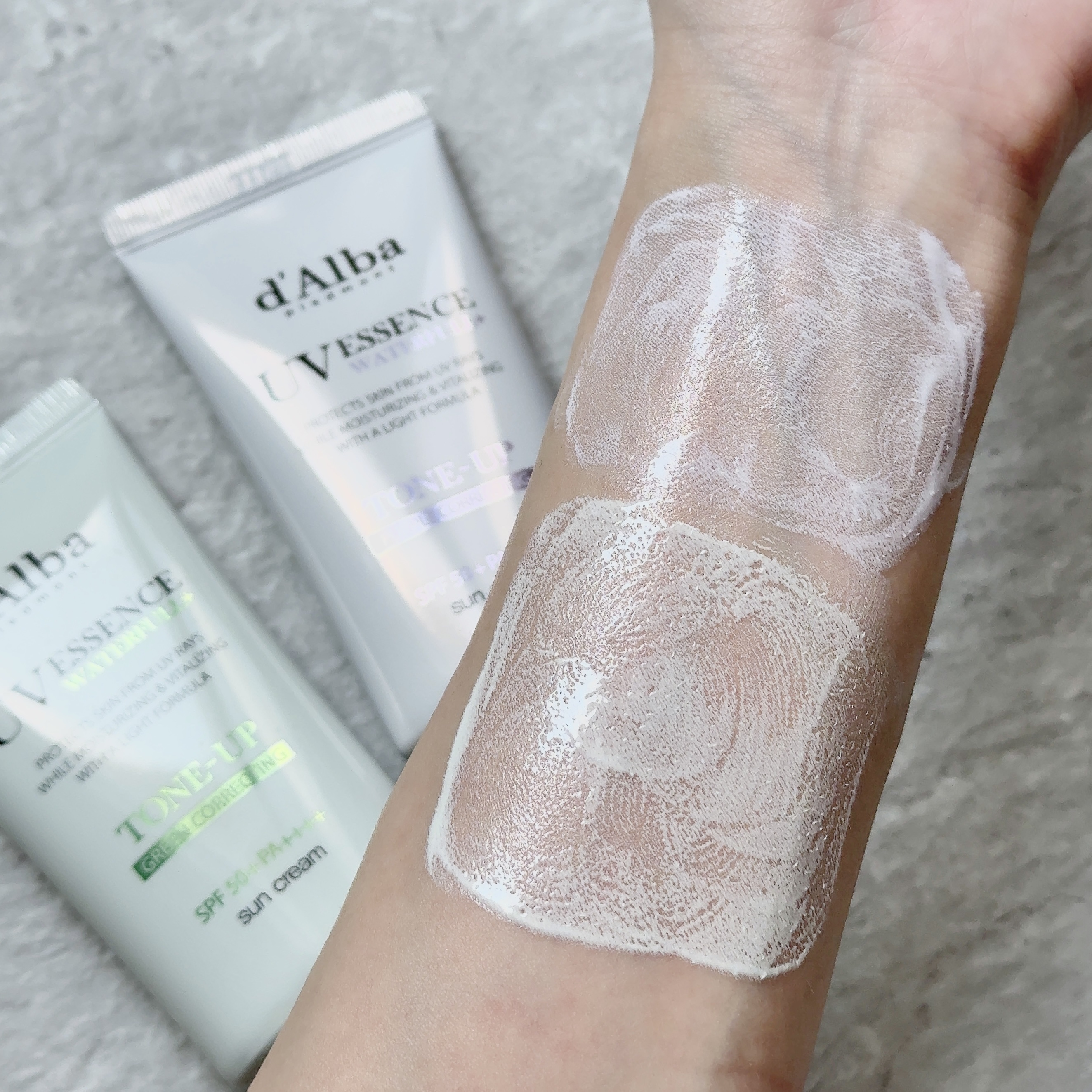 ダルバ ウォータフル トーンアップ サンクリーム(パープル)/ダルバ/日焼け止めクリームを使ったクチコミ（3枚目）