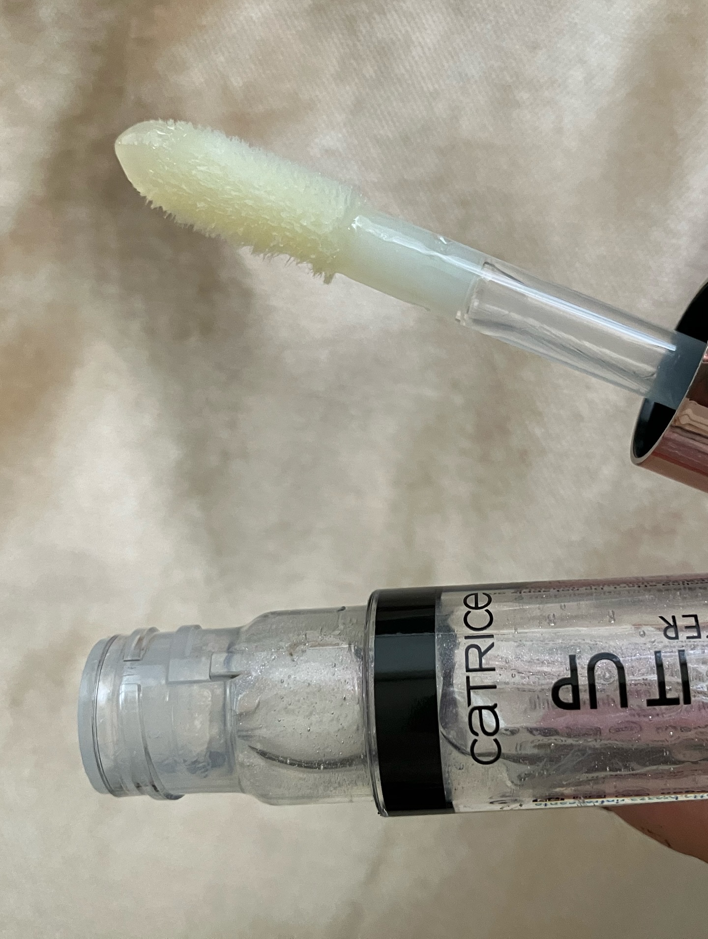 プランプ イット アップ リップ ブースター/Catrice/リップグロスを使ったクチコミ（3枚目）