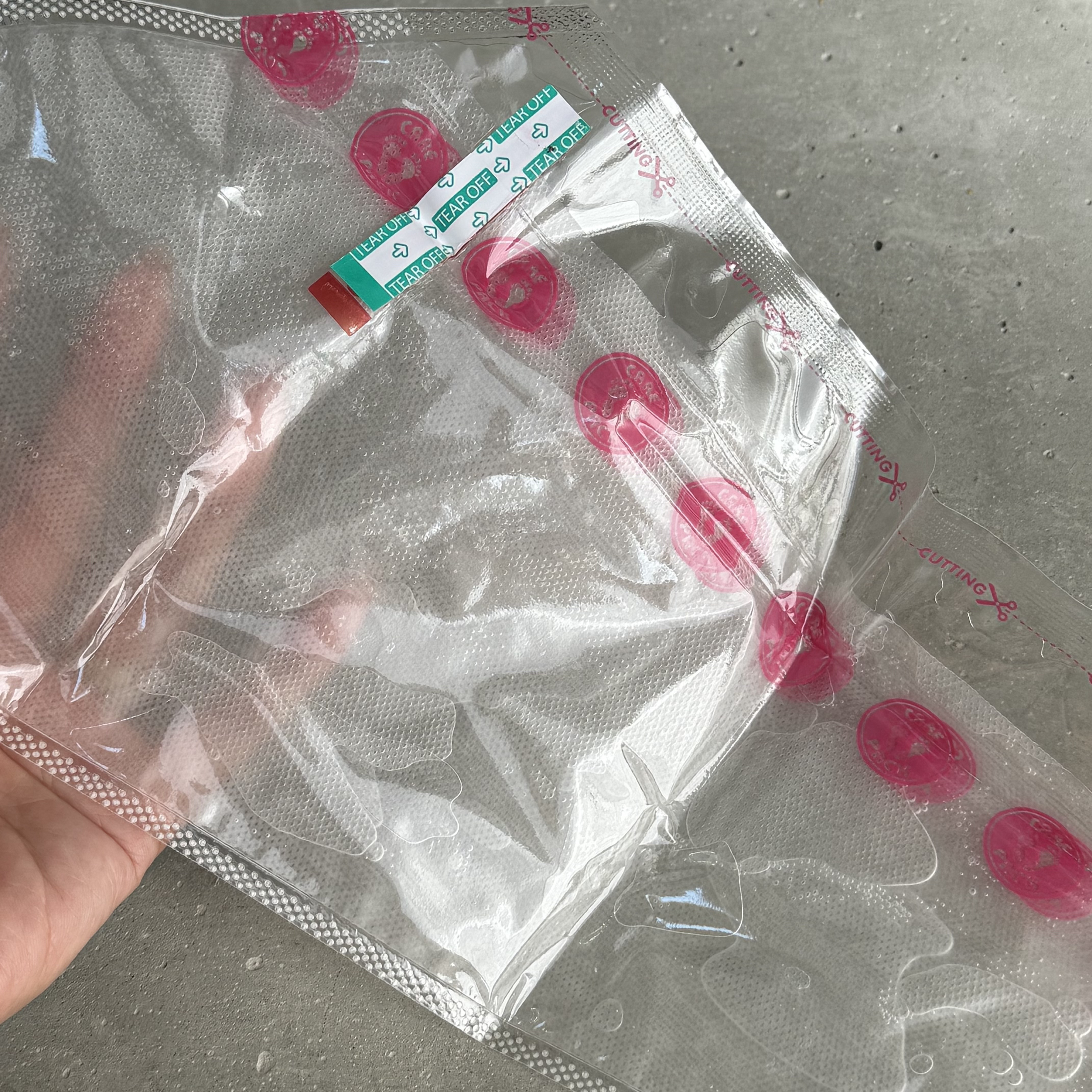 あしやすめ 足裏角質ケアパック/鎌倉ライフ/レッグ・フットケアを使ったクチコミ（3枚目）