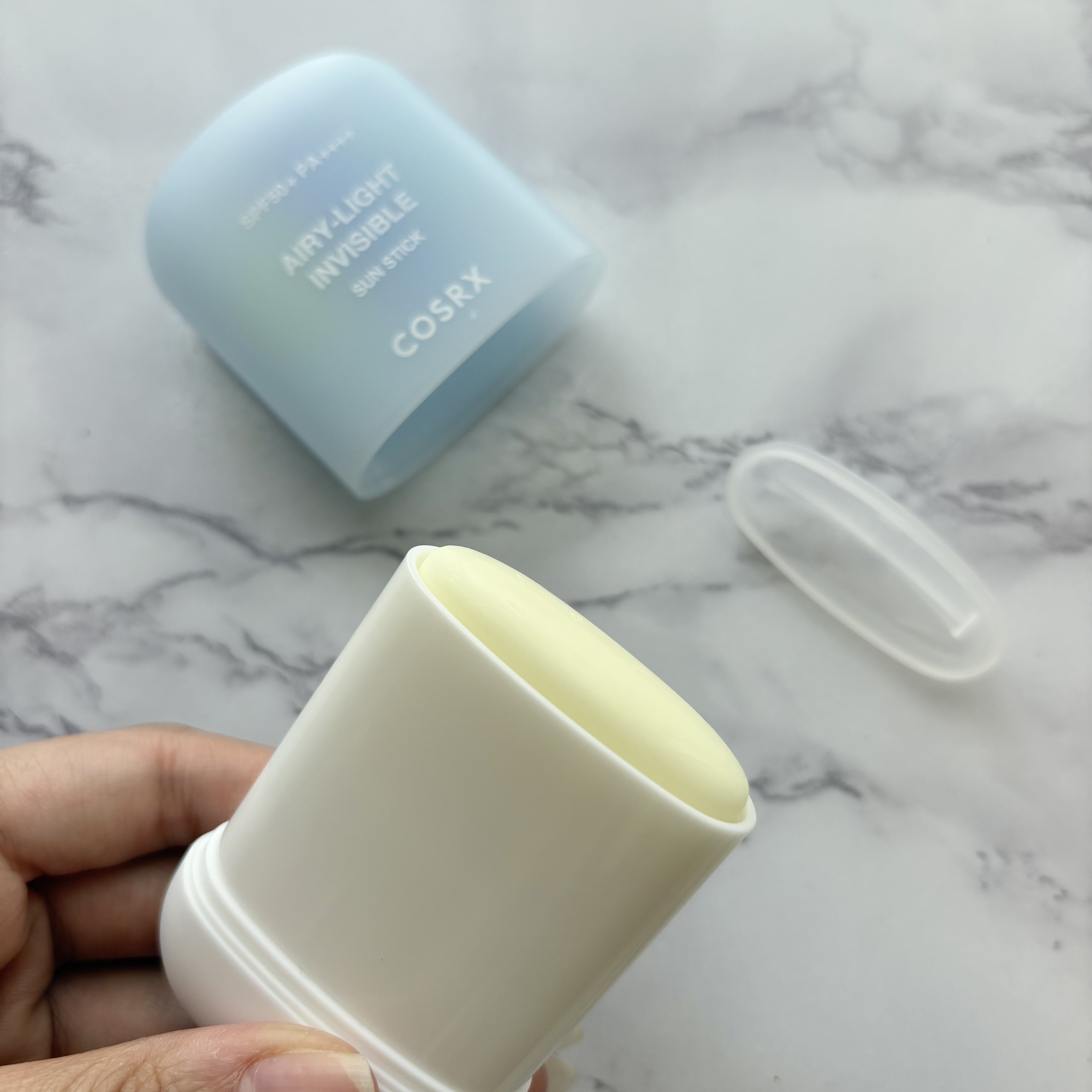 エアリーライト 透明UVスティック/COSRX/日焼け止めスティックを使ったクチコミ（2枚目）