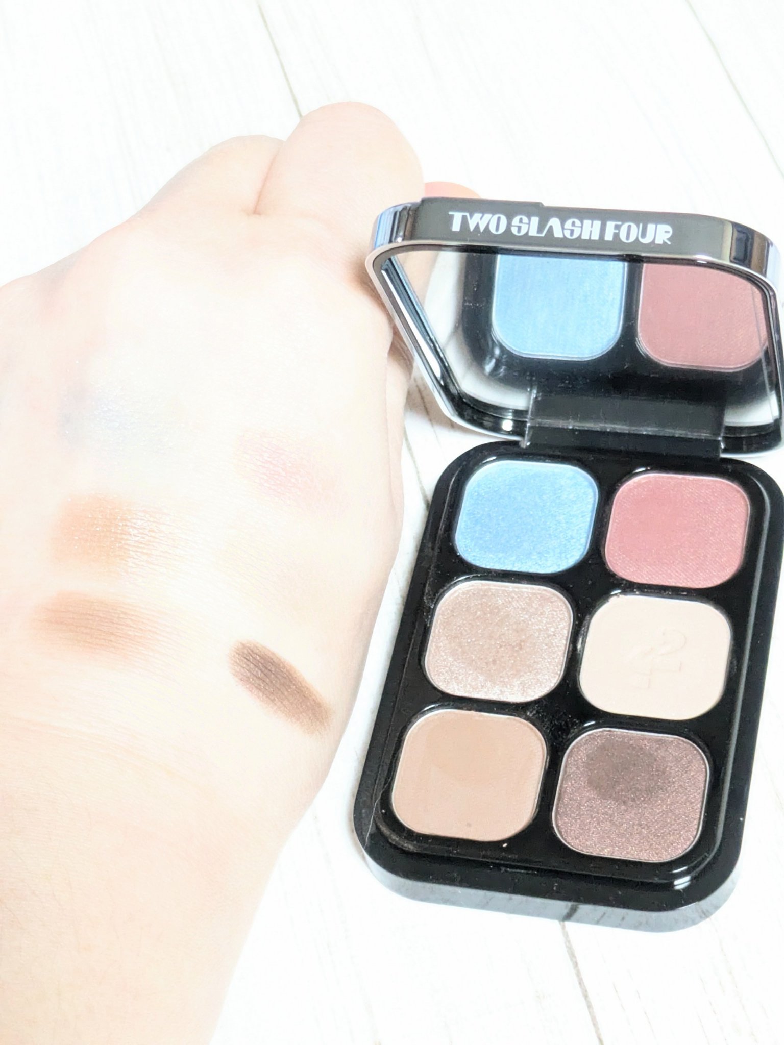 オッドバランスアイパレット/TWO SLASH FOUR/アイシャドウパレットを使ったクチコミ（3枚目）