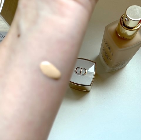 プレステージ ホワイト ル プロテクター ＵＶ ミネラル BB 00/Dior/BBクリームを使ったクチコミ（2枚目）