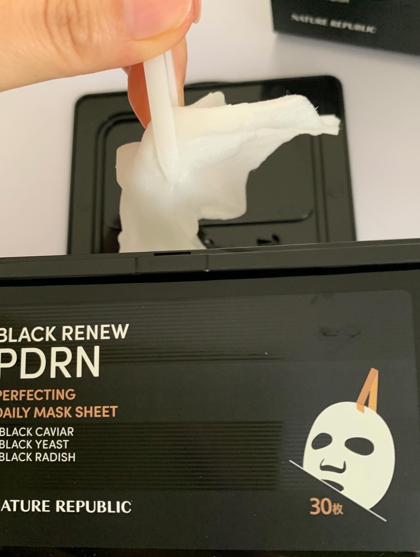 ブラックPDRN デイリーシートマスク/ネイチャーリパブリック/シートマスク・パックを使ったクチコミ（2枚目）