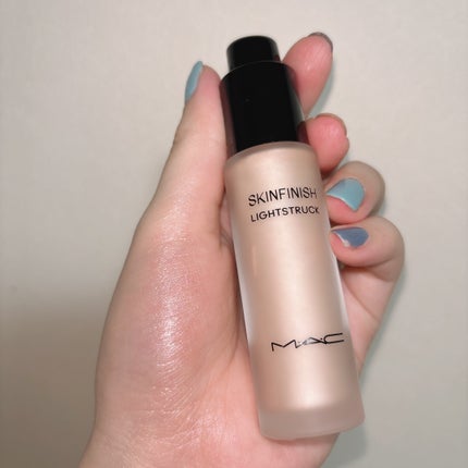 スキンフィニッシュ ライトストラック リキッド ハイライター/M・A・C/リキッドハイライトを使ったクチコミ(5枚目)