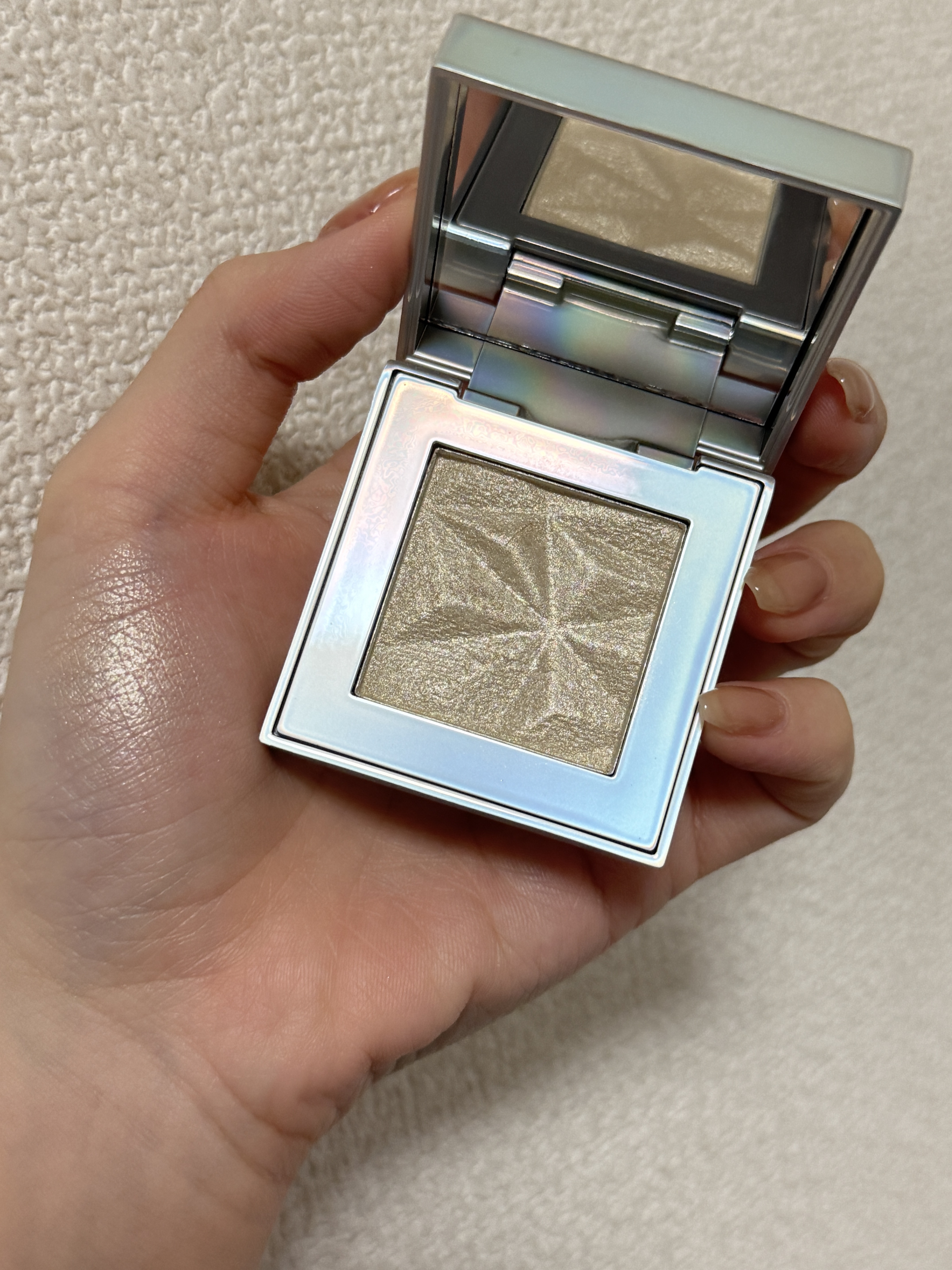 オーロラ ハイライト/LionWell（ライオンウェル）/パウダーハイライトを使ったクチコミ（3枚目）