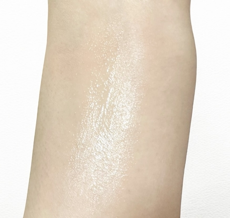 ニベア ルーセントビューティ ディープモイスチャー 浸透保湿美容液ボディミルク リッチローズの香り/ニベア/ボディミルクを使ったクチコミ（3枚目）