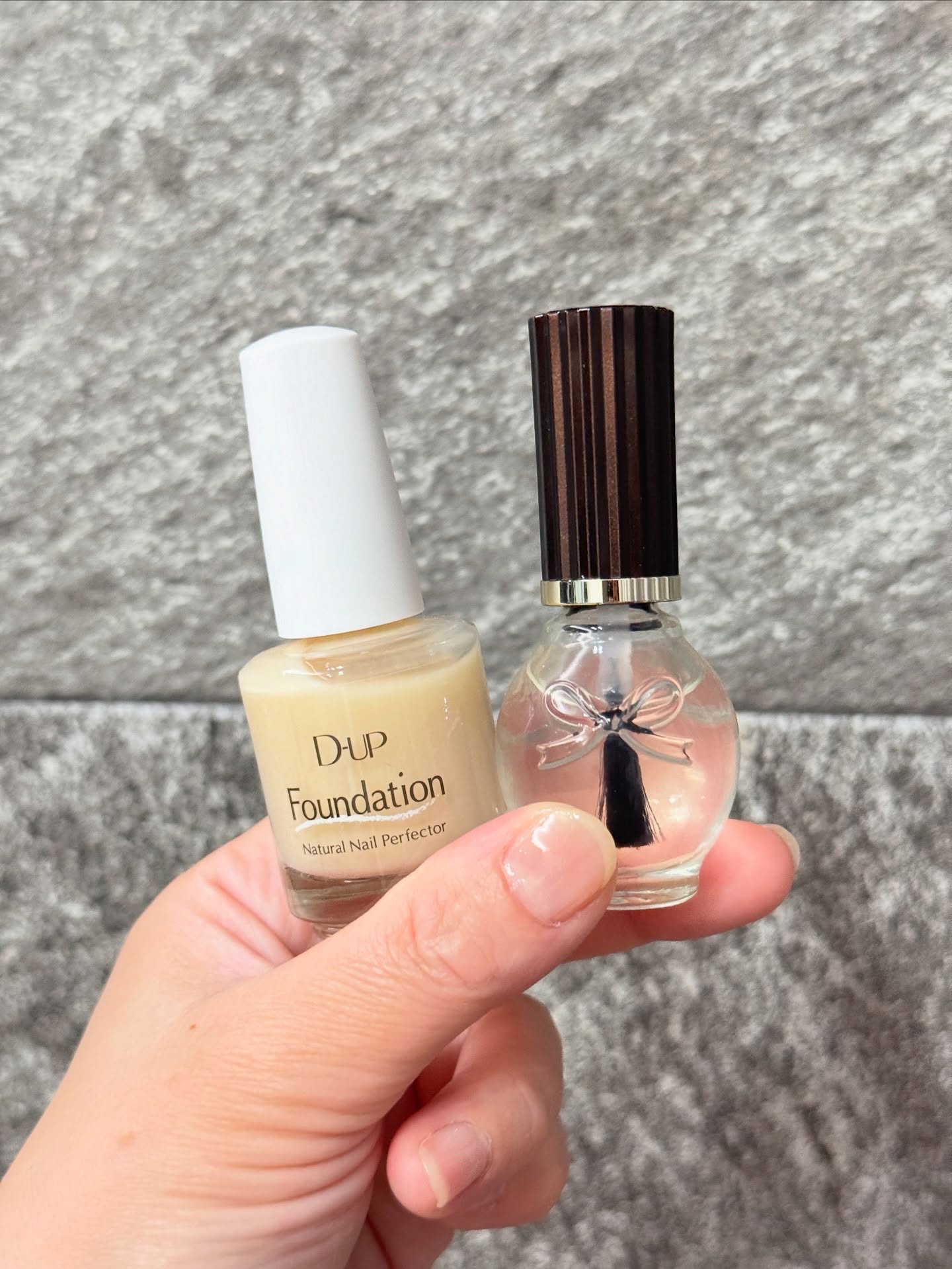 スピーディ トップコートR/シュガードール/ネイルトップコートを使ったクチコミ（2枚目）