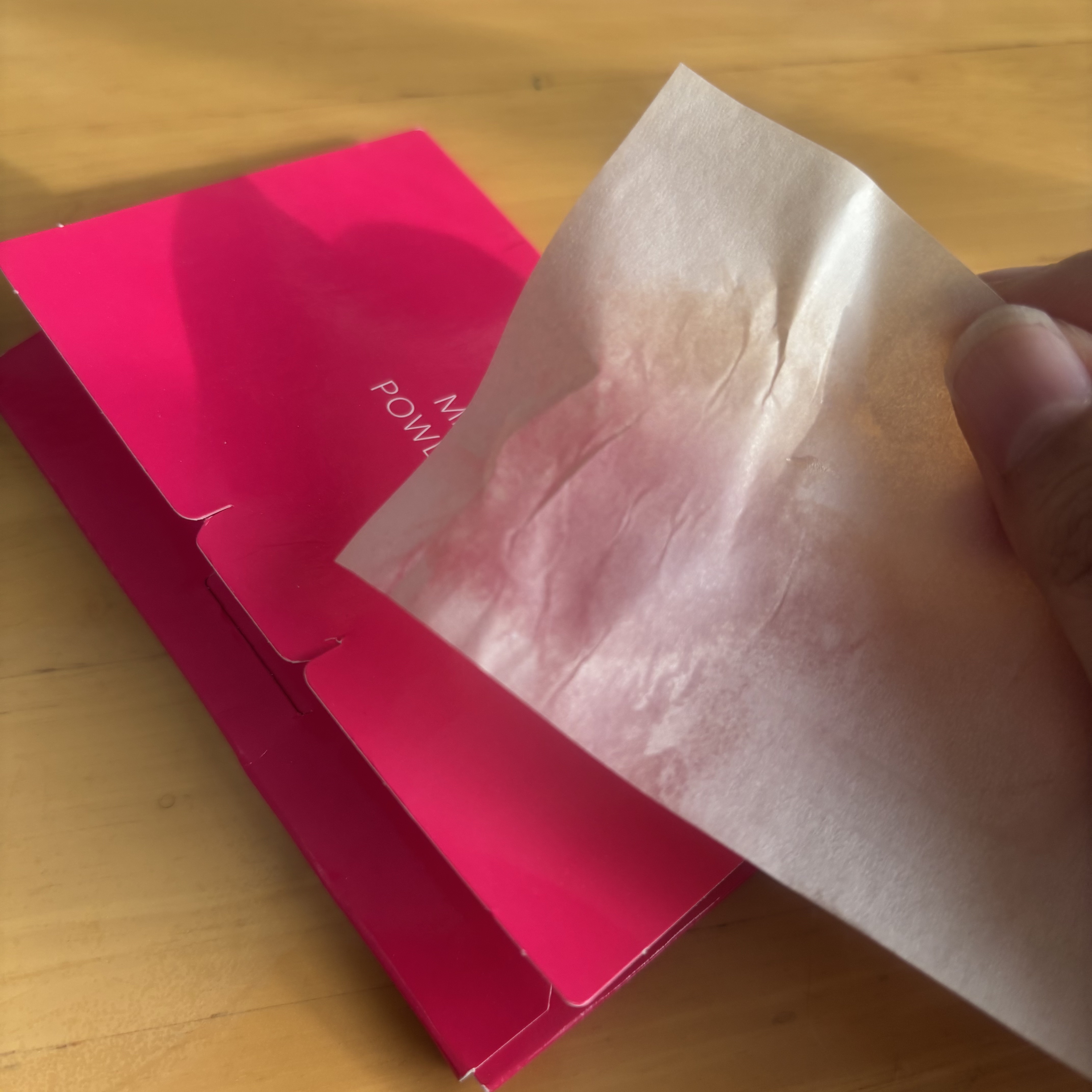 メイク キープ オイルブロック 紙パウダー/コーセーコスメニエンス/あぶらとり紙を使ったクチコミ（3枚目）