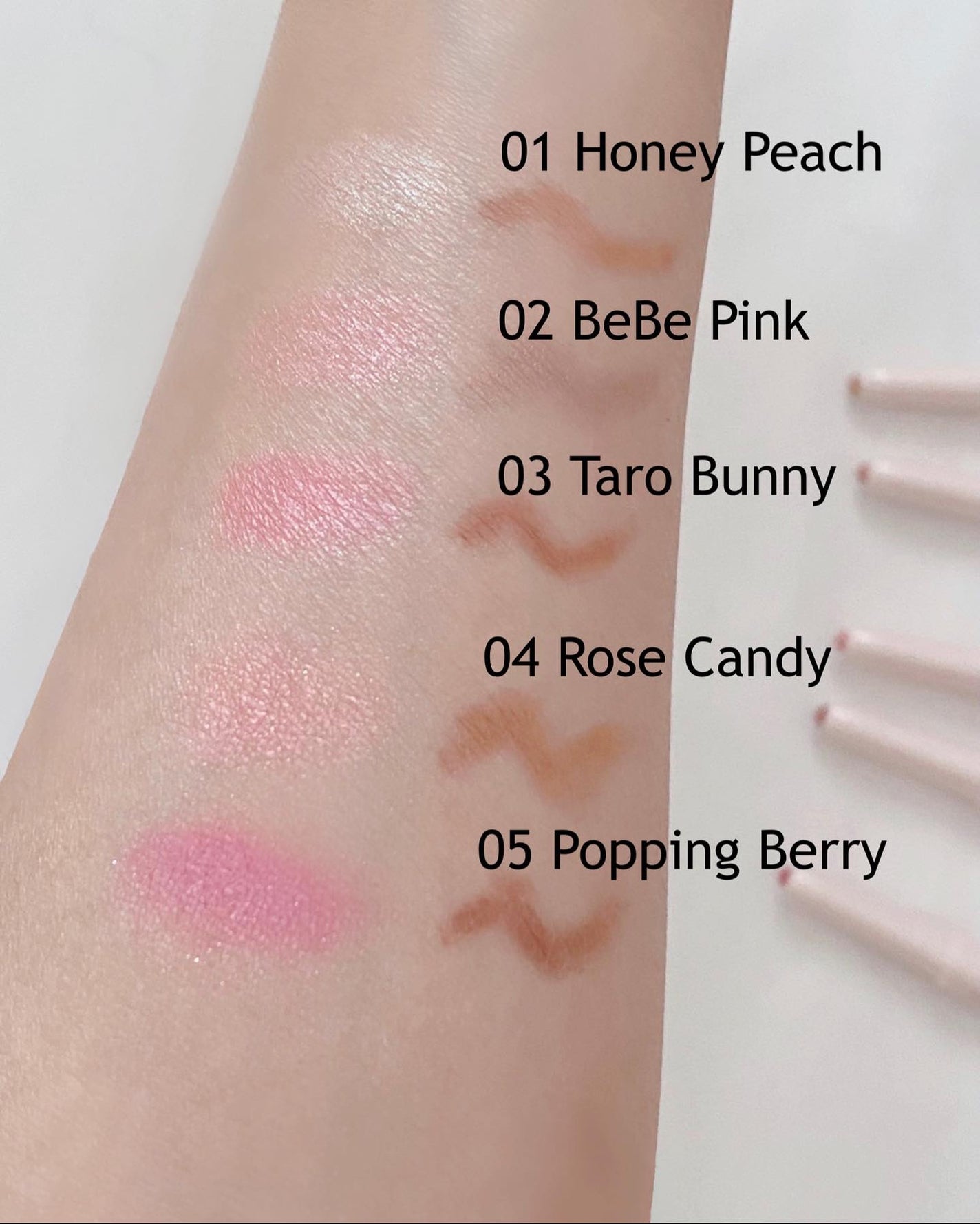 カラープレイデュアルライナー/2aN/スティックアイシャドウを使ったクチコミ(3枚目)