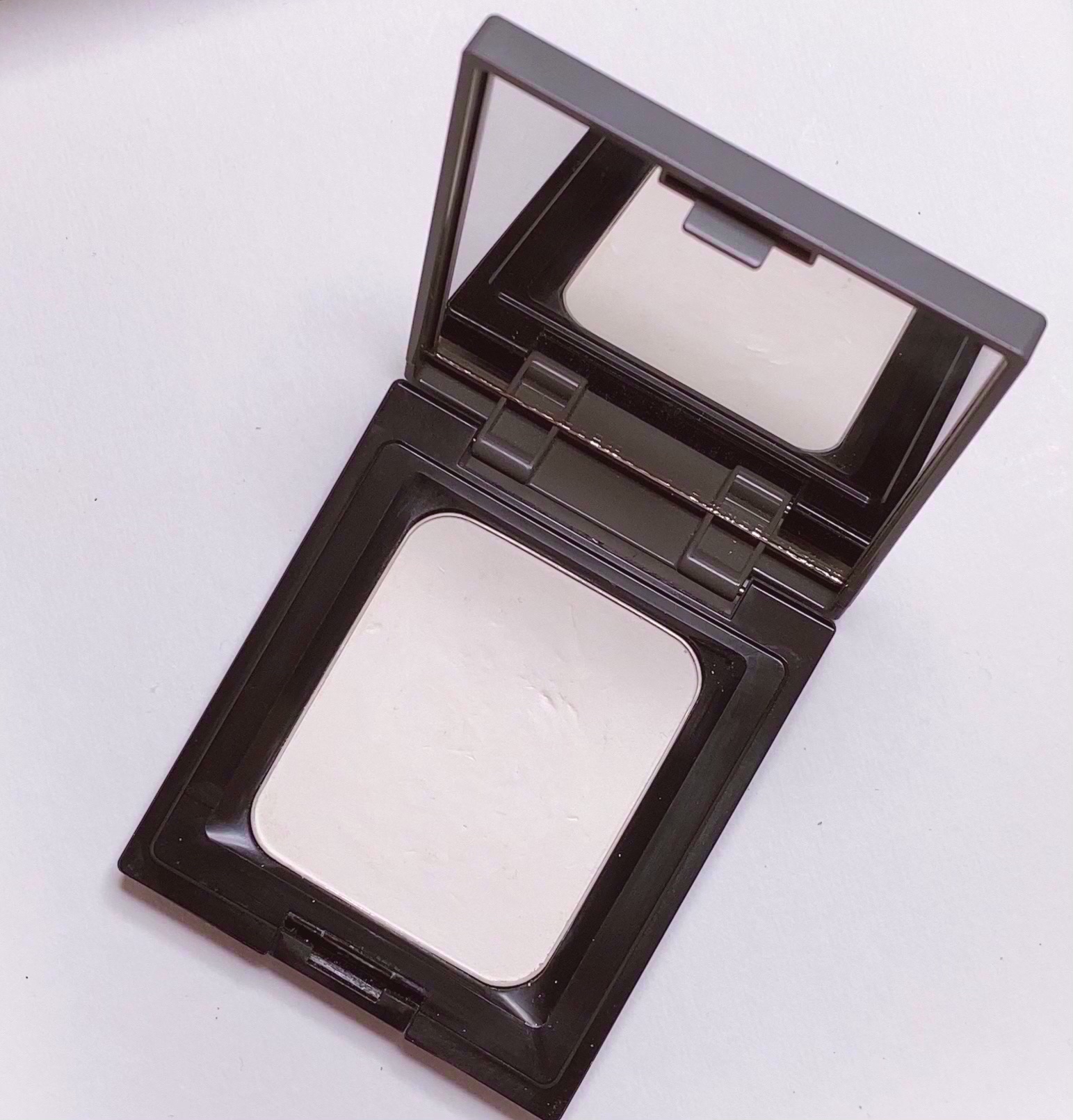 コンプレクションクリエイター/チャコット・コスメティクス/プレストパウダーを使ったクチコミ（2枚目）