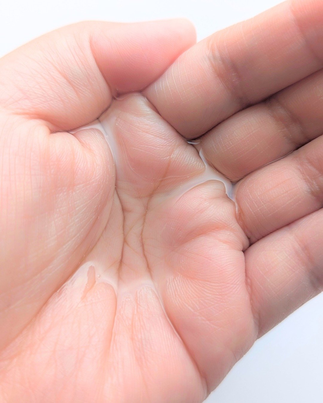 エッセンシャル プレミアム うるりキラリオイル/エッセンシャル/ヘアオイルを使ったクチコミ（2枚目）