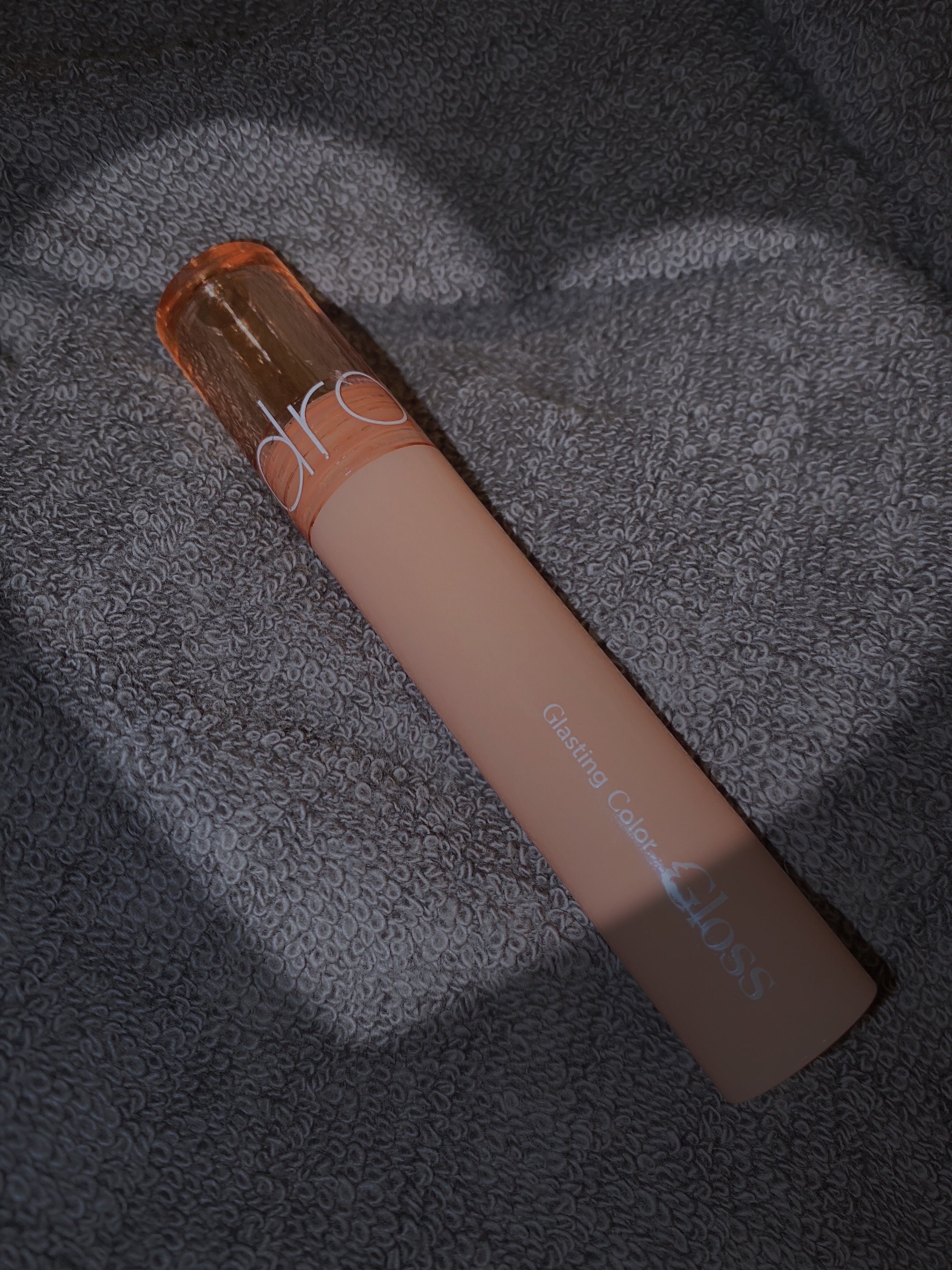 グラスティングカラーグロス/rom&nd/リップグロスを使ったクチコミ（1枚目）