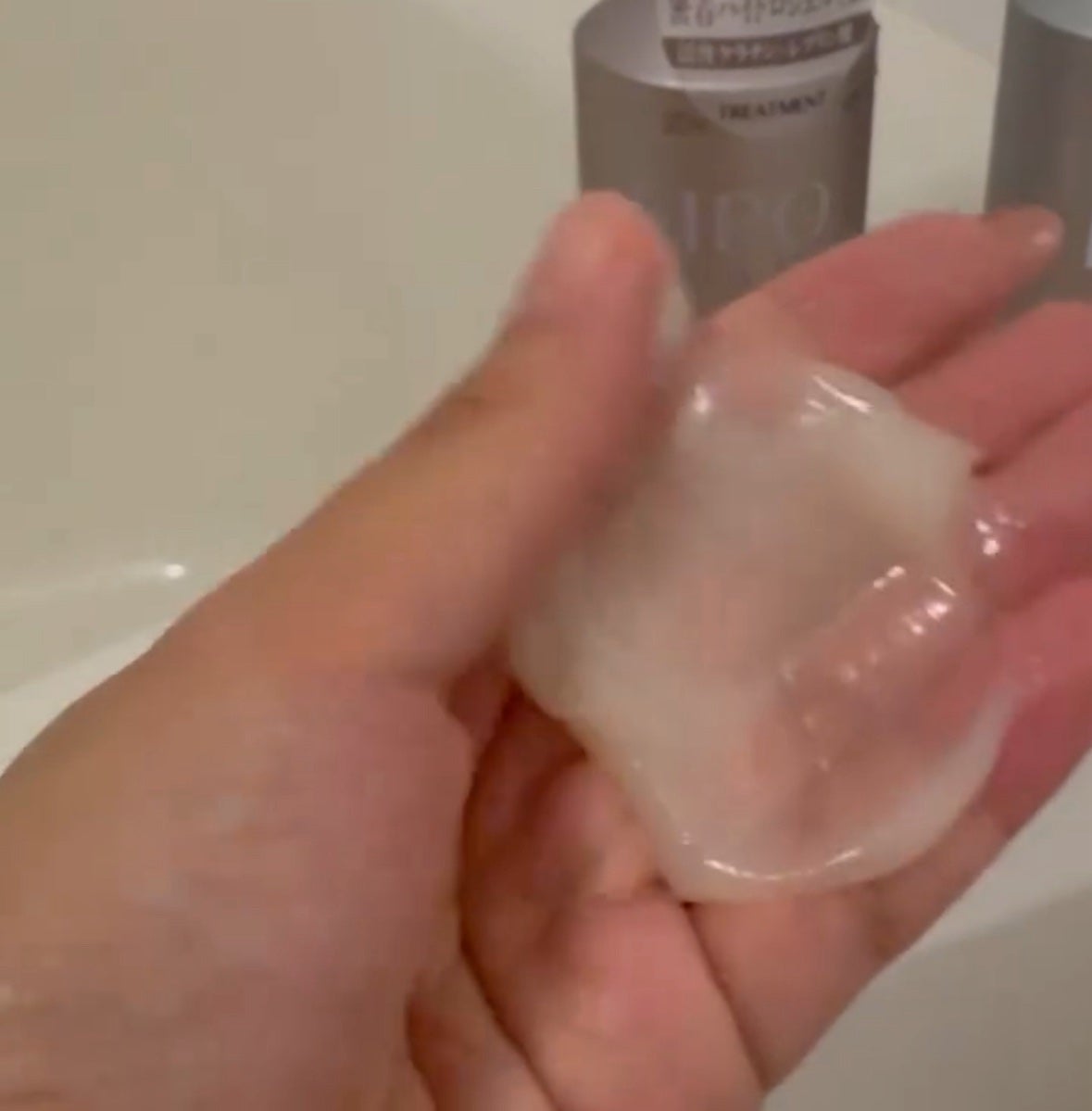 リポ ラボ ケラチンセラム ジェルモイスト シャンプー /トリートメントスリークリペア*/LIPO LABO/市販シャンプーを使ったクチコミ(5枚目)