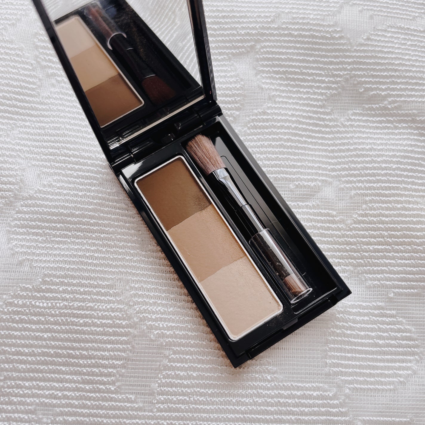 ケイト デザイニングアイブロウ3D/KATE/パウダーアイブロウを使ったクチコミ(2枚目)