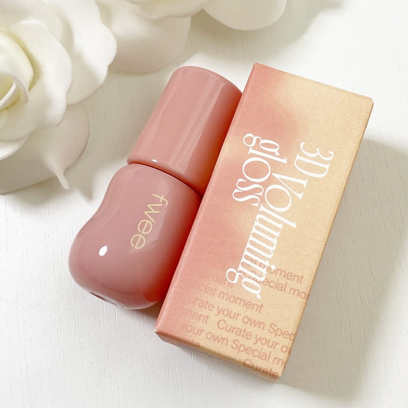 フィー 3Dボリューミンググロス/fwee/リップグロスを使ったクチコミ(1枚目)