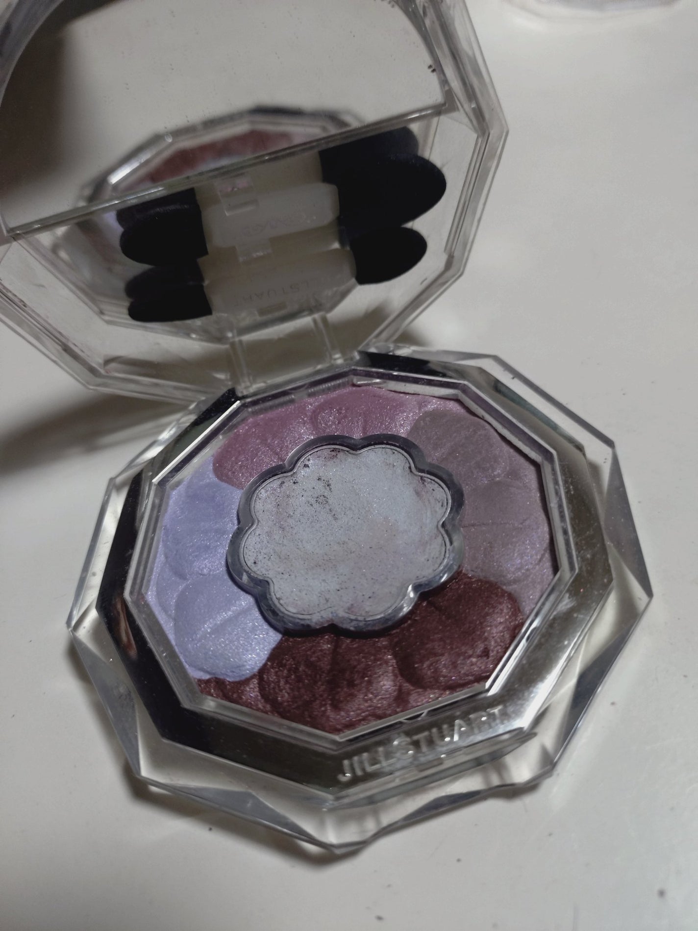 ジルスチュアート ブルームクチュール アイズ/JILL STUART/アイシャドウパレットを使ったクチコミ(1枚目)