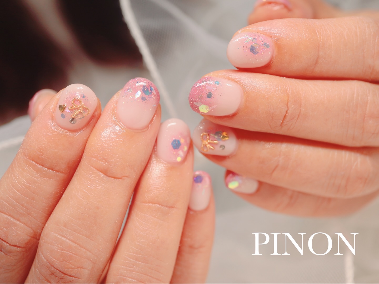 #チークネイル,#グラデーションネイル,#ピンクネイル,#リボンネイルのネイルデザイン