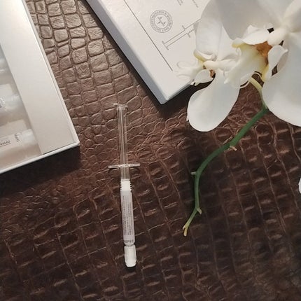 mcgroupakiko on LIPS 「インパクト大のビジュアを持つ注射器模型のアンプル💉【DIFFE..」(5枚目)