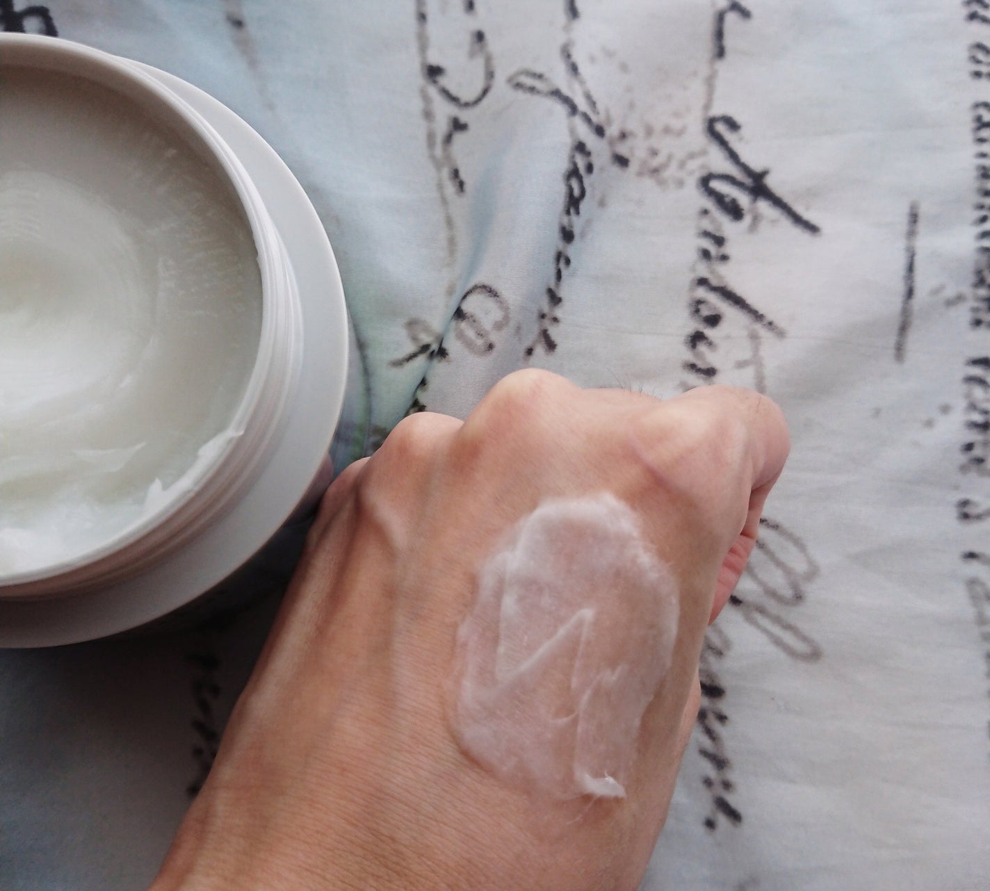 エッセンシャルプレミアム とろ生ヘアマスク/エッセンシャル/ヘアマスク・ヘアパックを使ったクチコミ(6枚目)