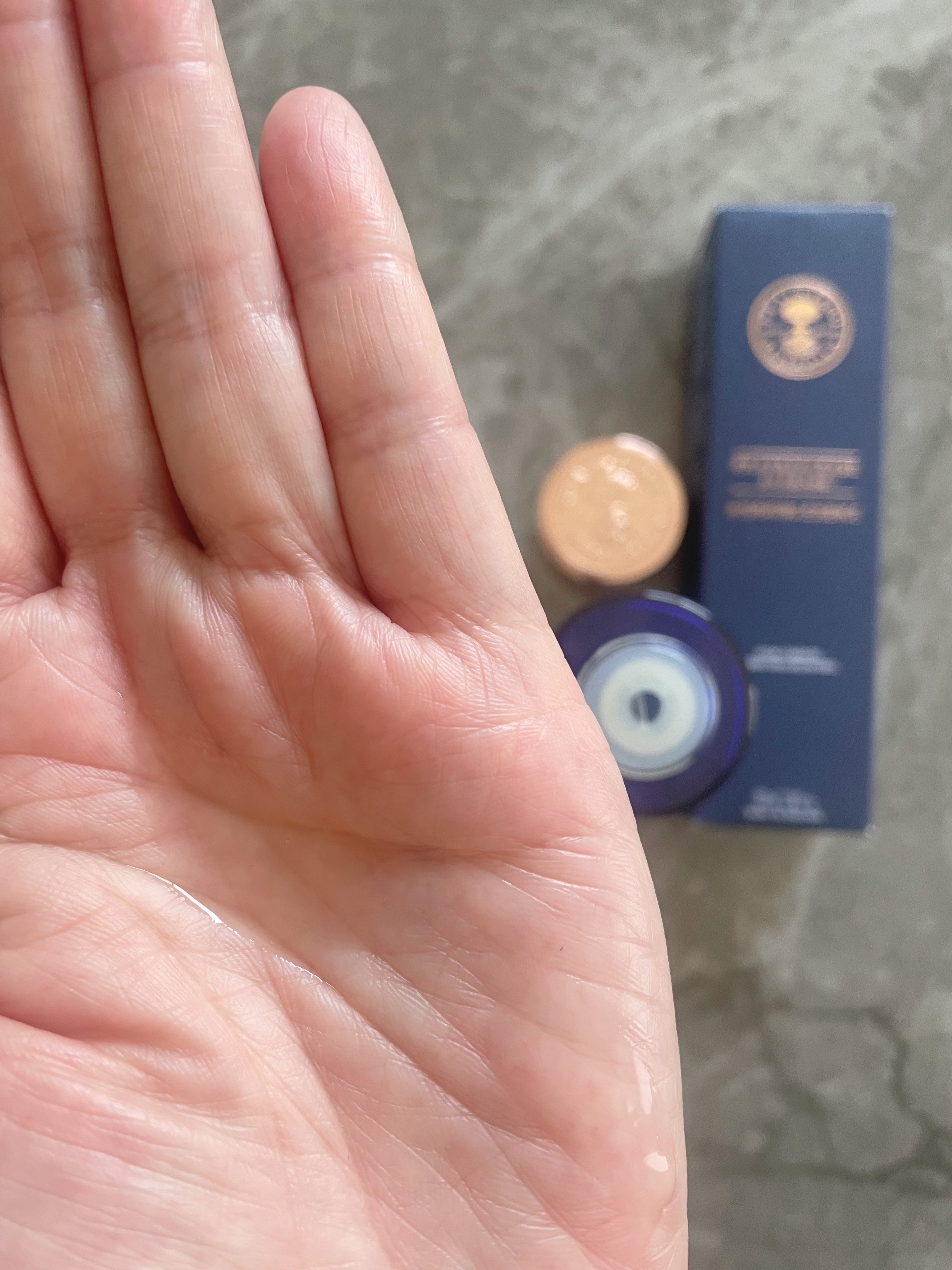 フランキンセンス インテンス ハイドレイティングエッセンス/ニールズヤード レメディーズ/化粧水を使ったクチコミ（3枚目）