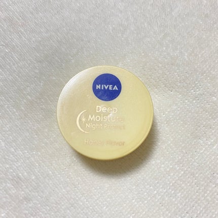 ニベア ディープモイスチャーナイトプロテクト はちみつの香りのクチコミ「【使った商品】
ディープモイスチャーナイトプロテクト
はちみつの香り
¥714
【レビュー.....」(1枚目)